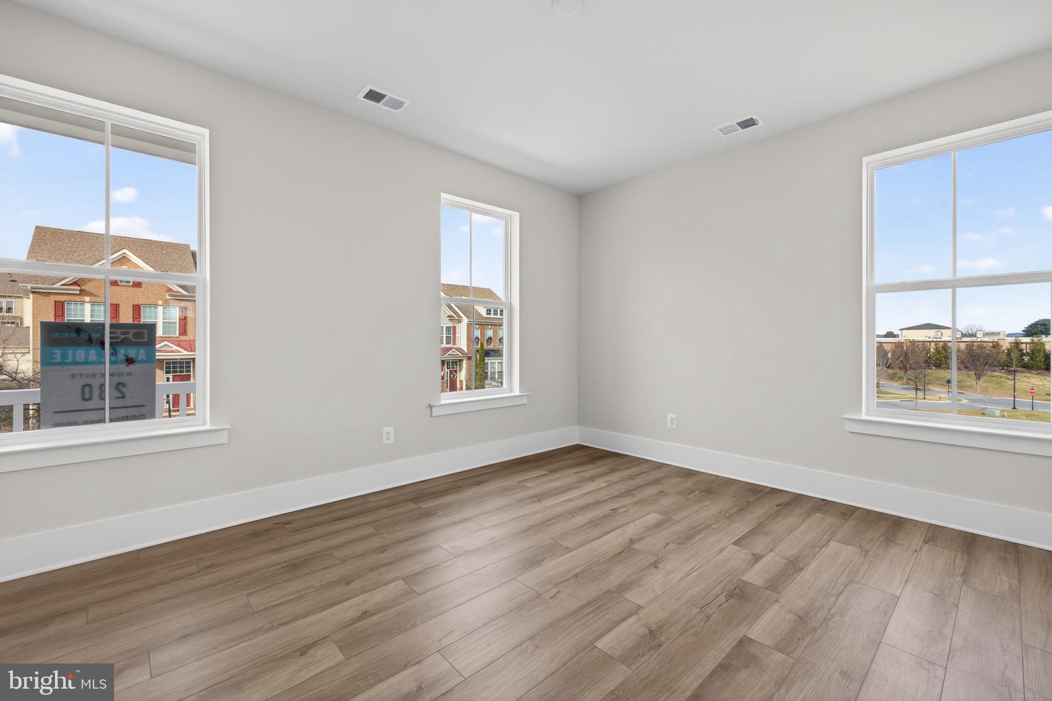 BRUNSWICK CROSSING - Residential