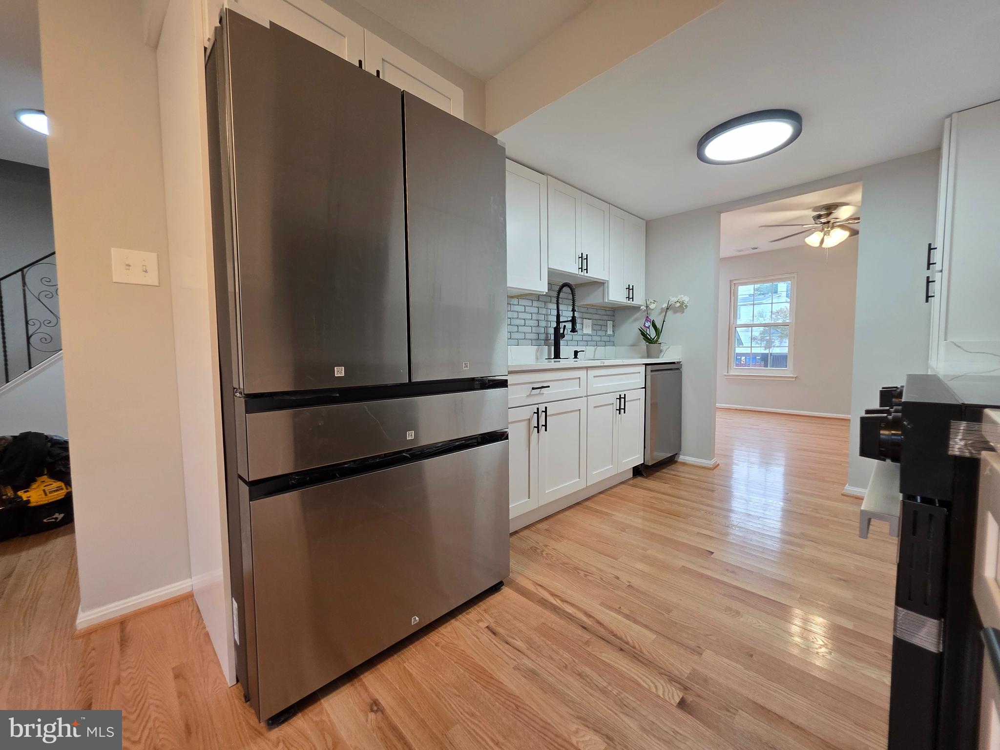 PARK SQUARE - IND HEAD - Residential