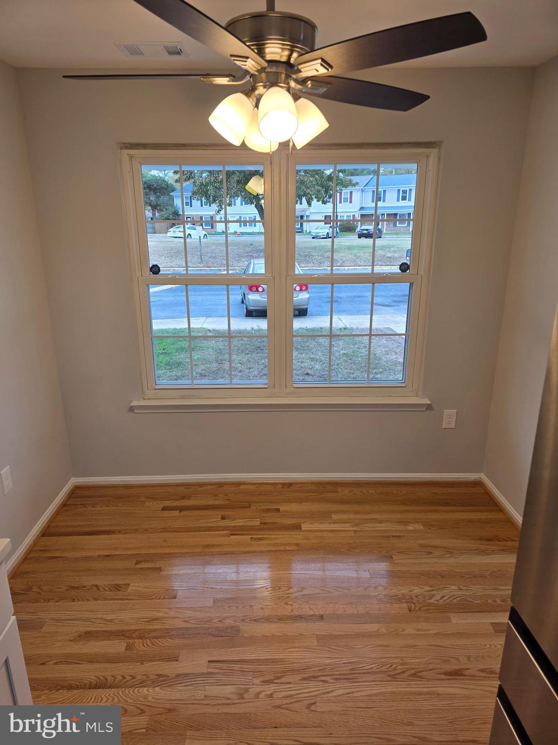 PARK SQUARE - IND HEAD - Residential