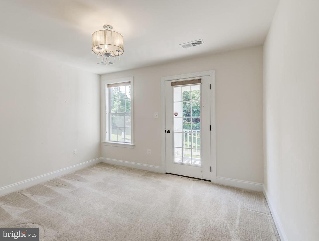 PIEDMONT CROSSING - Residential Lease