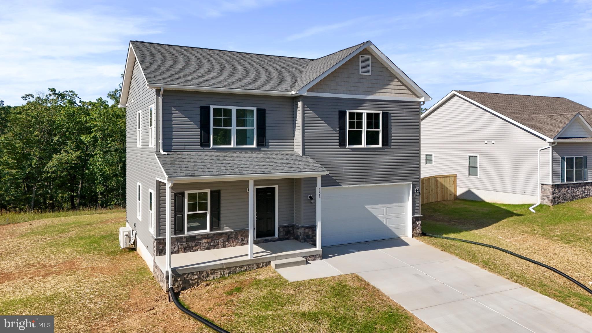 MIDDLE CREEK VISTAS - Residential