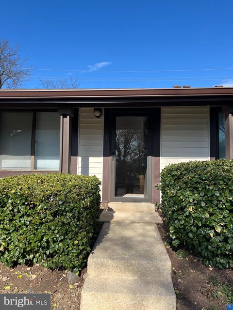 Townhouse For Sale - 10172 Scotch Hill Drive<br/> UPPER MARLBORO, MD 20774