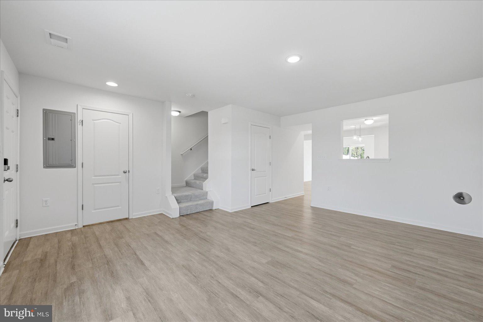 BRIAR RUN - Residential