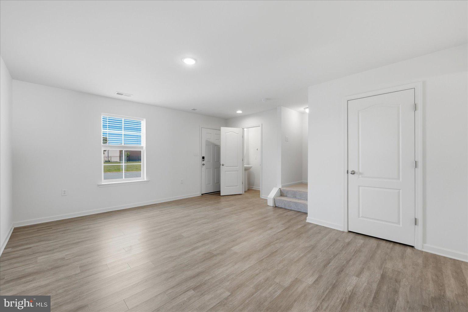 BRIAR RUN - Residential