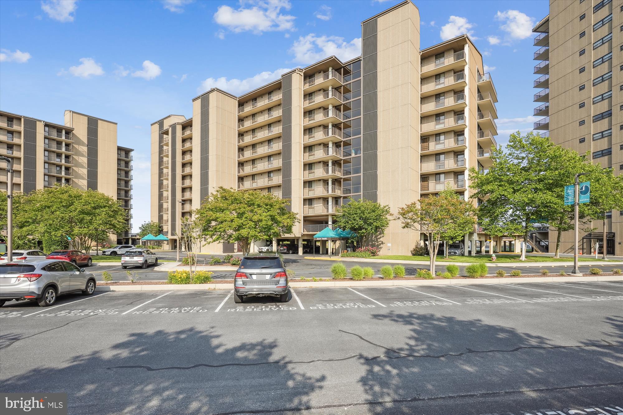 SEA COLONY EAST - Residential