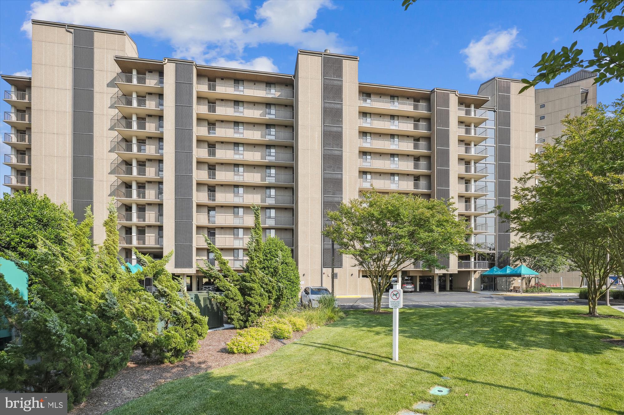 902 DOVER HOUSE ROAD 902S