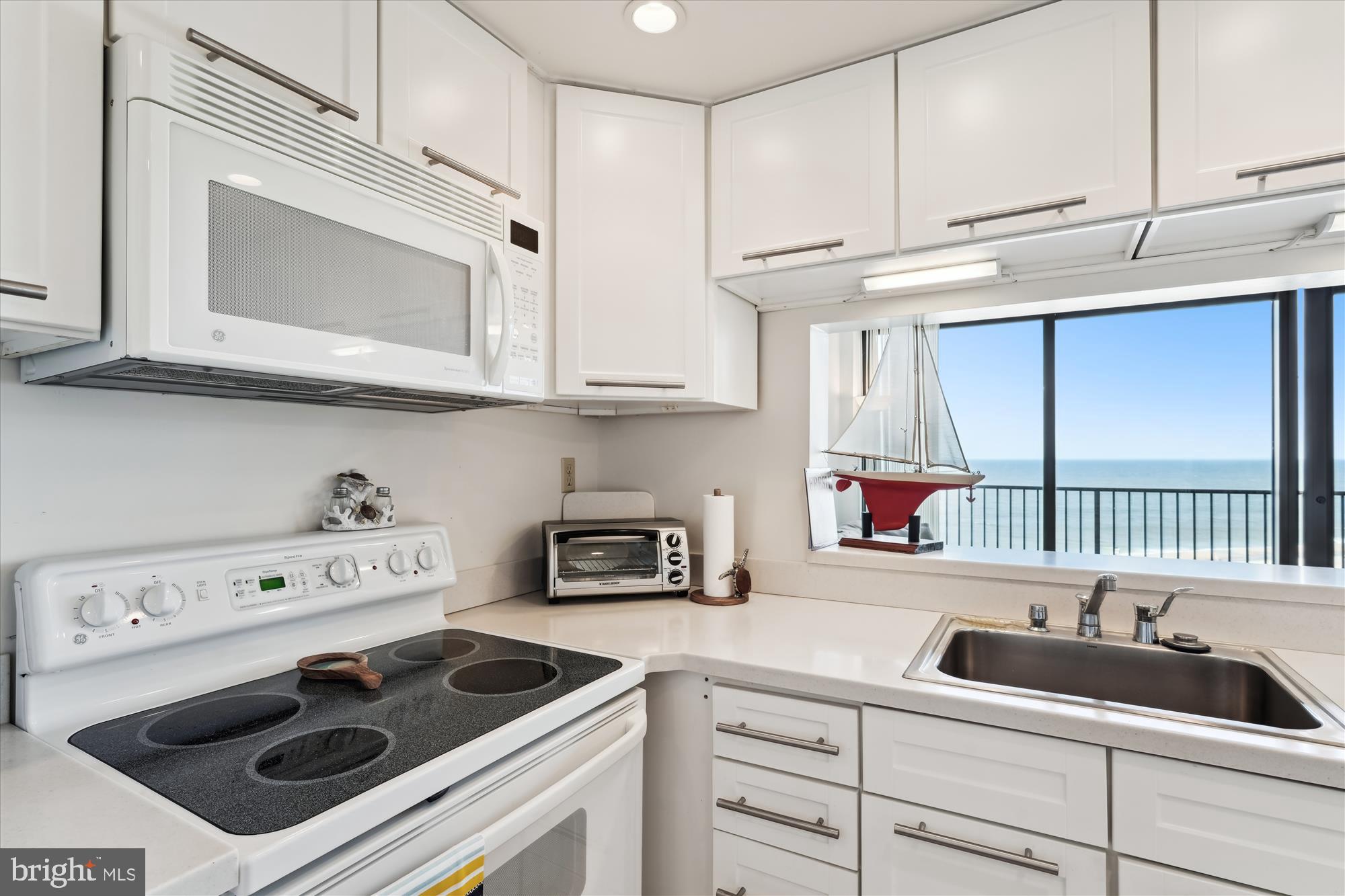 SEA COLONY EAST - Residential