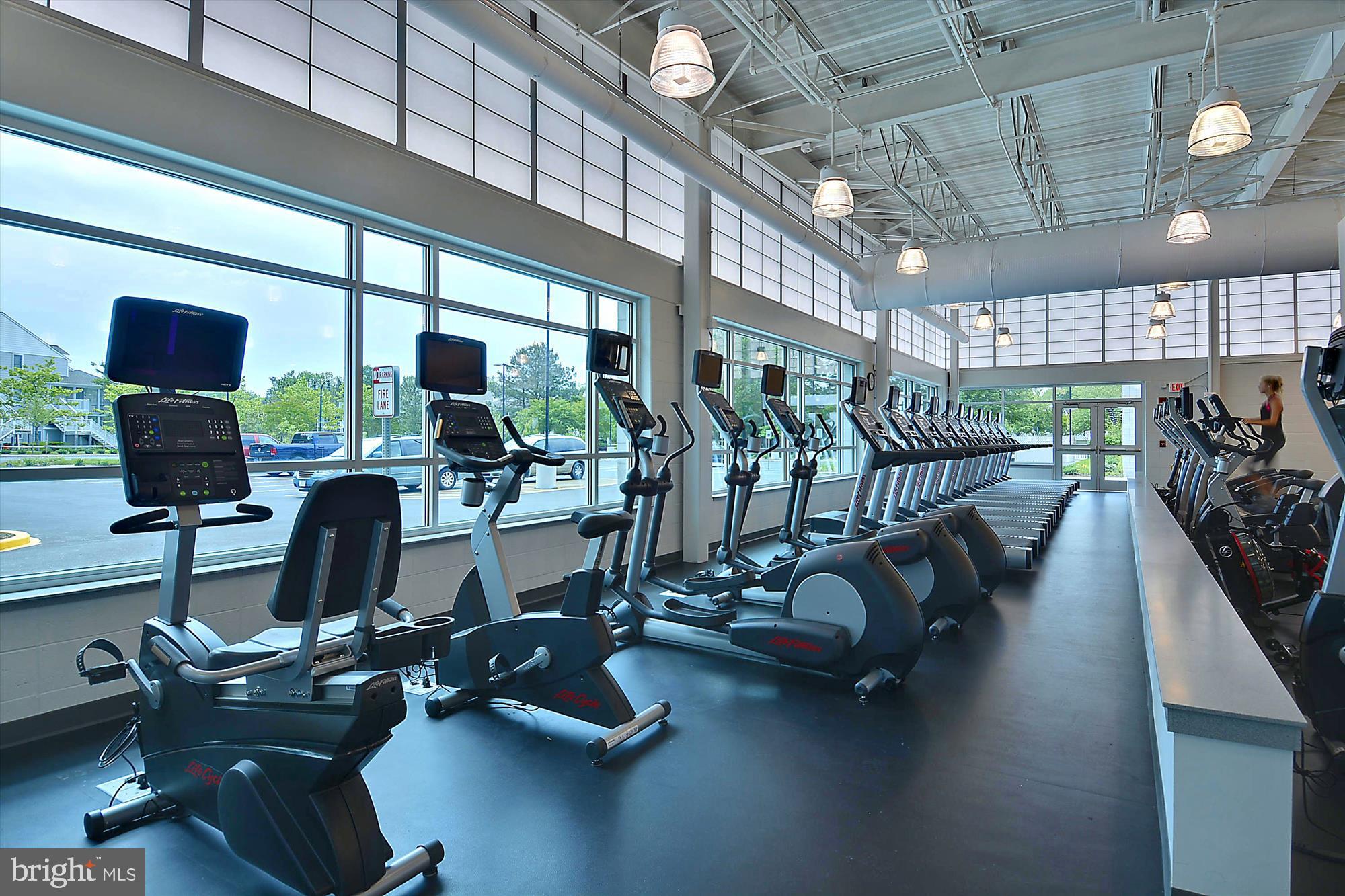 SEA COLONY EAST - Residential