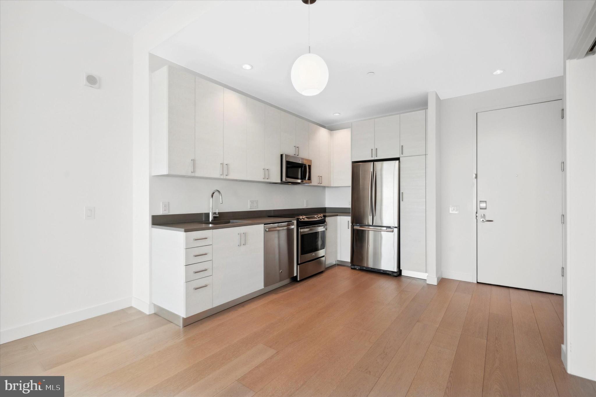 PHILADELPHIA - Residential Lease