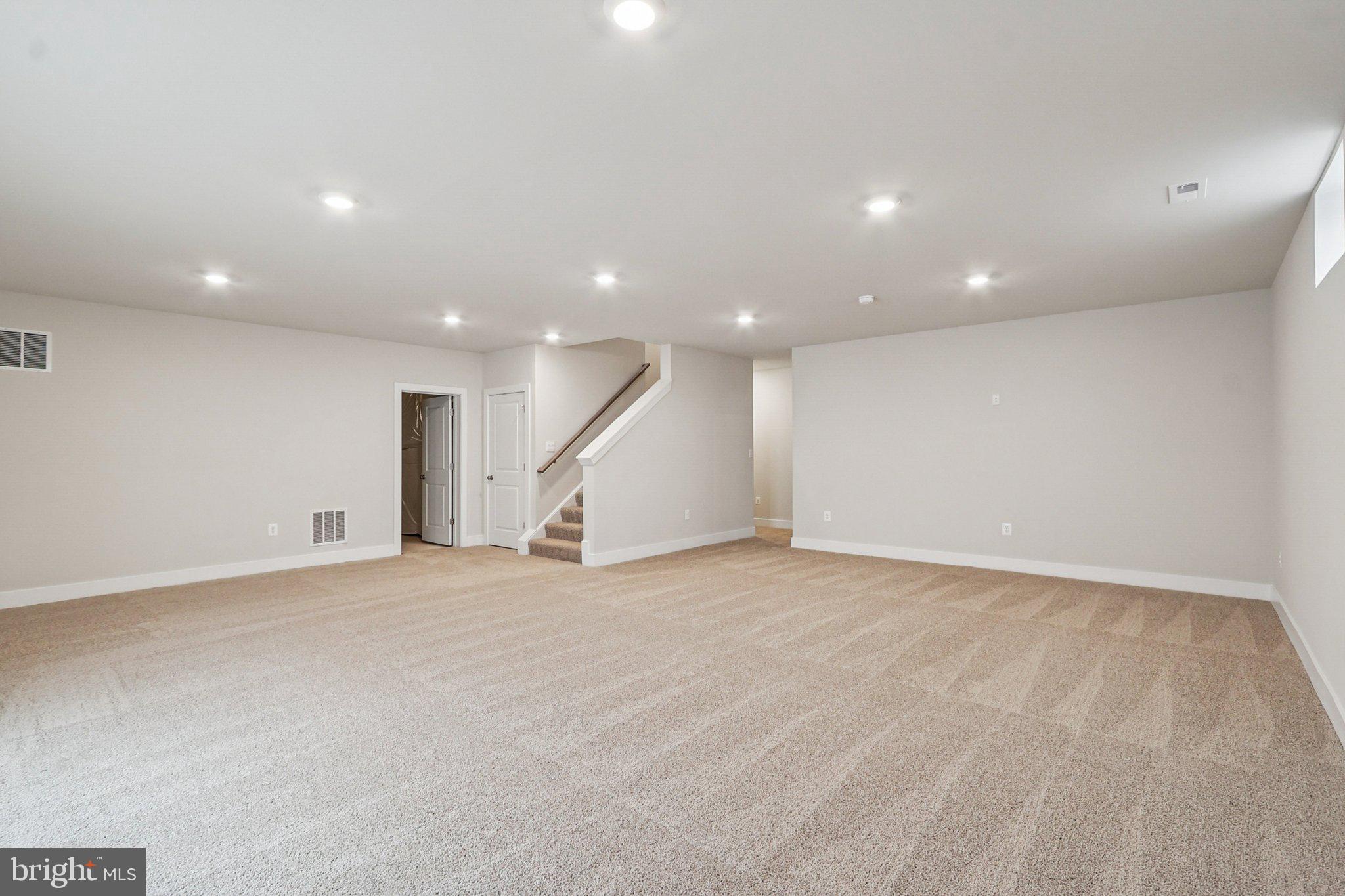 LINWOOD LANDING - Residential