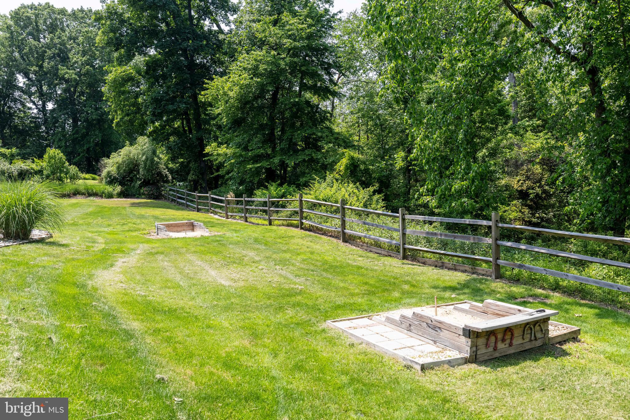 PEBBLE RIDGE FARMS - Residential