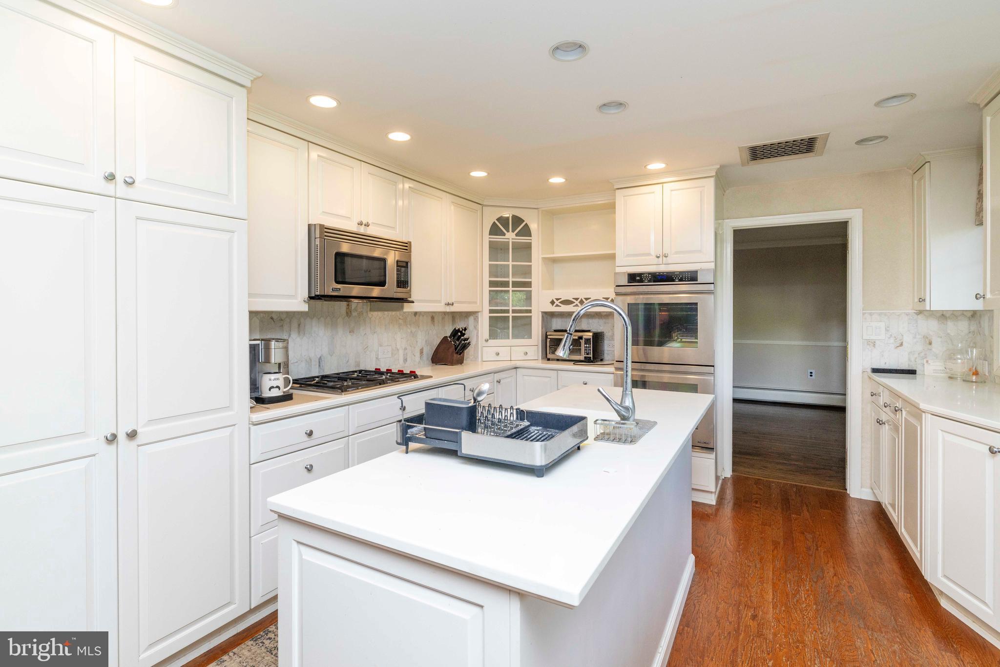 PEBBLE RIDGE FARMS - Residential