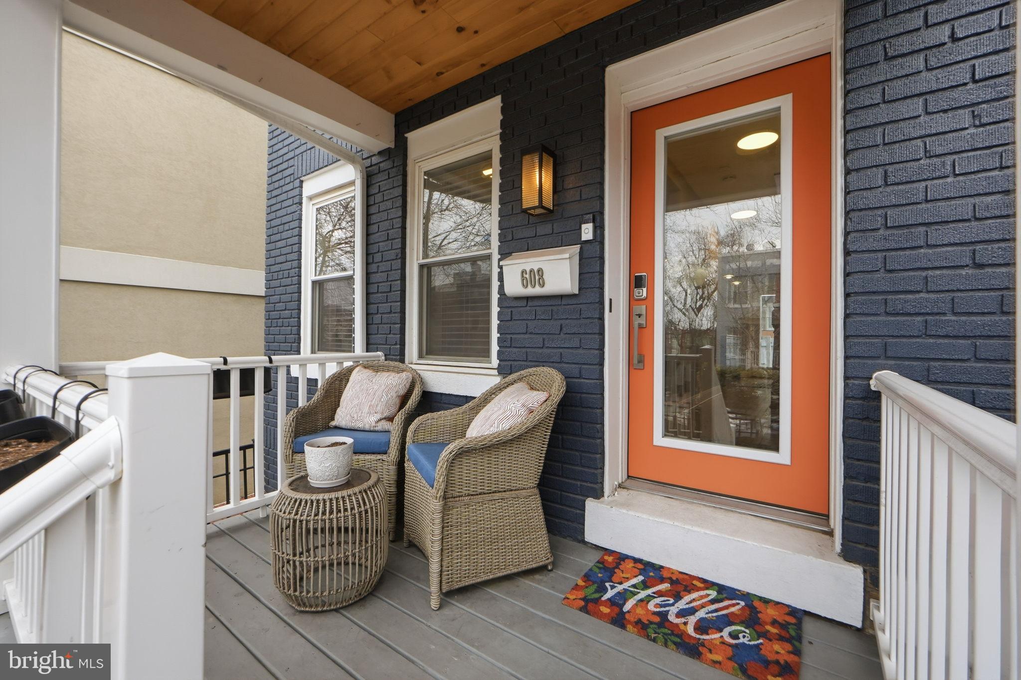 608 ORLEANS PLACE NE