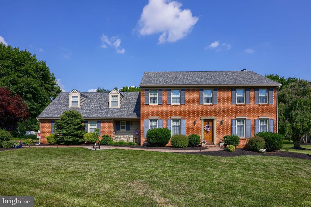 Photo of 8 Waterfront Estates Drive, Lancaster, PA 17602 (MLS # PALA2058628)