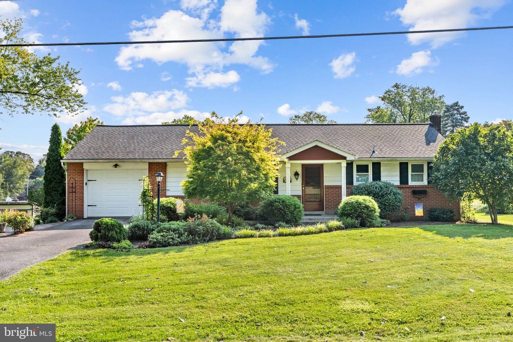 Photo of 1419 EDEN RD, LANCASTER, PA 17601 (MLS # PALA2035184)