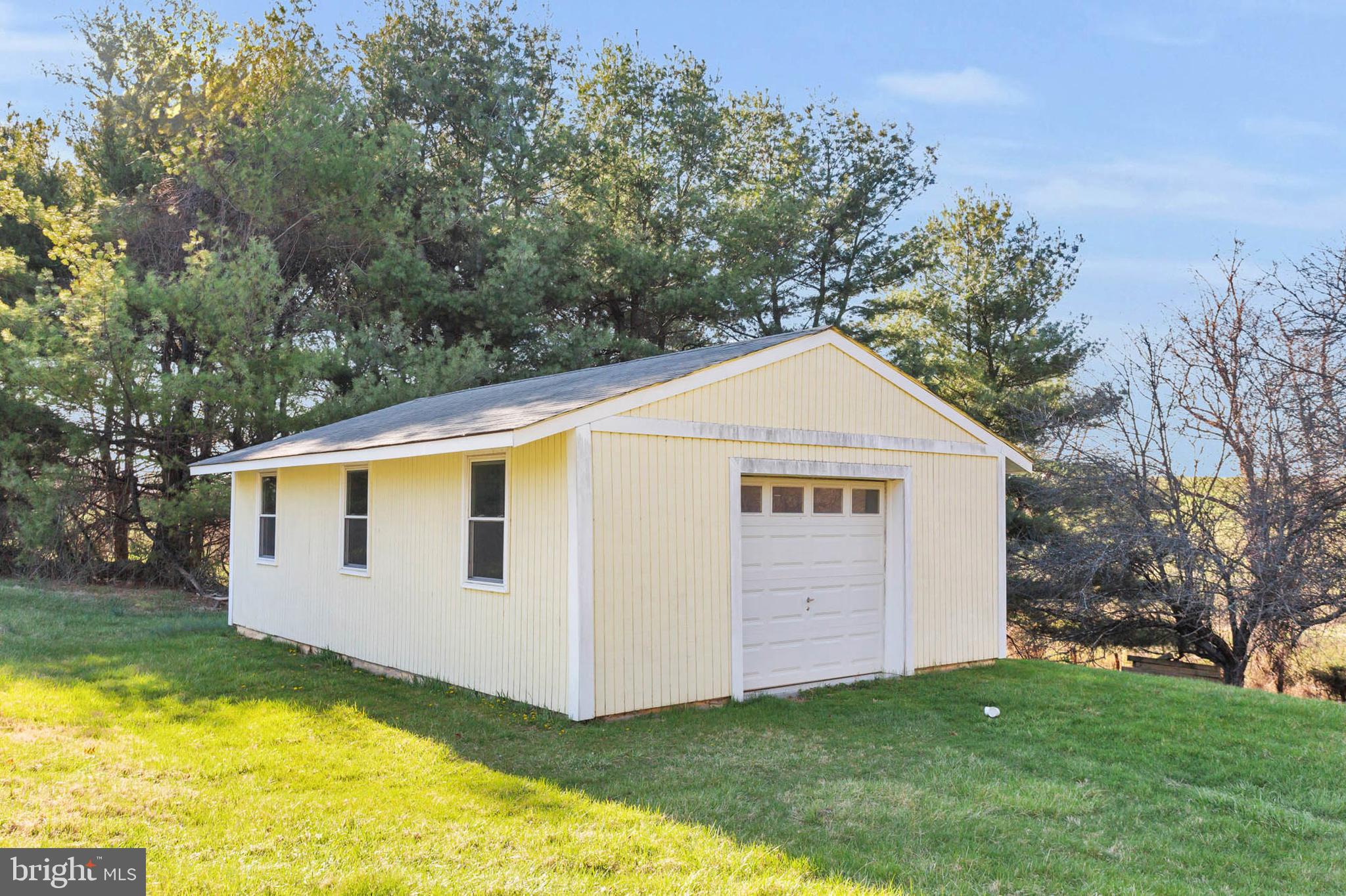 PINE RIDGE FARMS - Residential