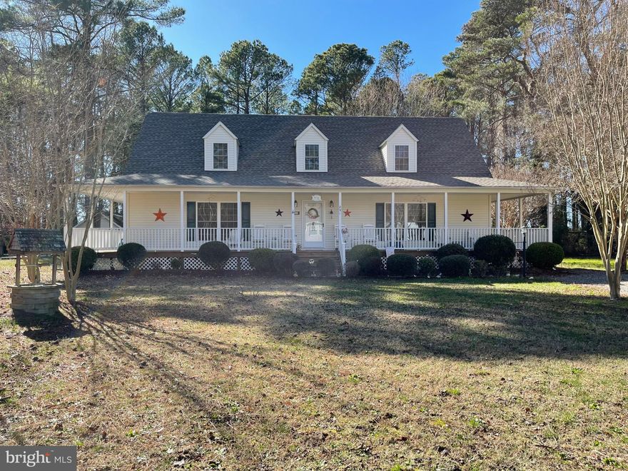 Just Reduced!!! Welcome home to 291 Huntsman Way to your ideal coastal lifestyle in one of the most picturesque communities in the Northern Neck region. The well-maintained home, primarily used as a vacation getaway, feels like new. Featuring a first-floor primary bedroom and bath, along with three additional bedrooms and one and a half baths, there's ample space for everyone. The eat-in kitchen adds to the convenience. Enjoy the serene surroundings from the wrap-around porch or back porch, where you can observe birds, deer, and breathtaking sunsets in your own backyard. Despite its rural setting, high-speed internet connectivity via the Breezeline ensures you're still connected to the outside world. Conveniently located near Colonial Beach, Richmond, Maryland, and Washington DC, you have easy access to urban amenities. Whether as a vacation home or primary residence, there's plenty of room to entertain guests. As part of the Cabin Point and Glebe Harbor homeowner association, residents enjoy access to various amenities including four beaches, boat ramps, a clubhouse, picnic pavilion, pool, tennis courts, and ample parking for boats, trailers, and RVs. Explore the vibrant community by visiting Glebe Harbor - Cabin Point on the Potomac River, Virginia and discover the endless possibilities this property offers. Isn't it time to invest in your dreams? All that is missing is you!