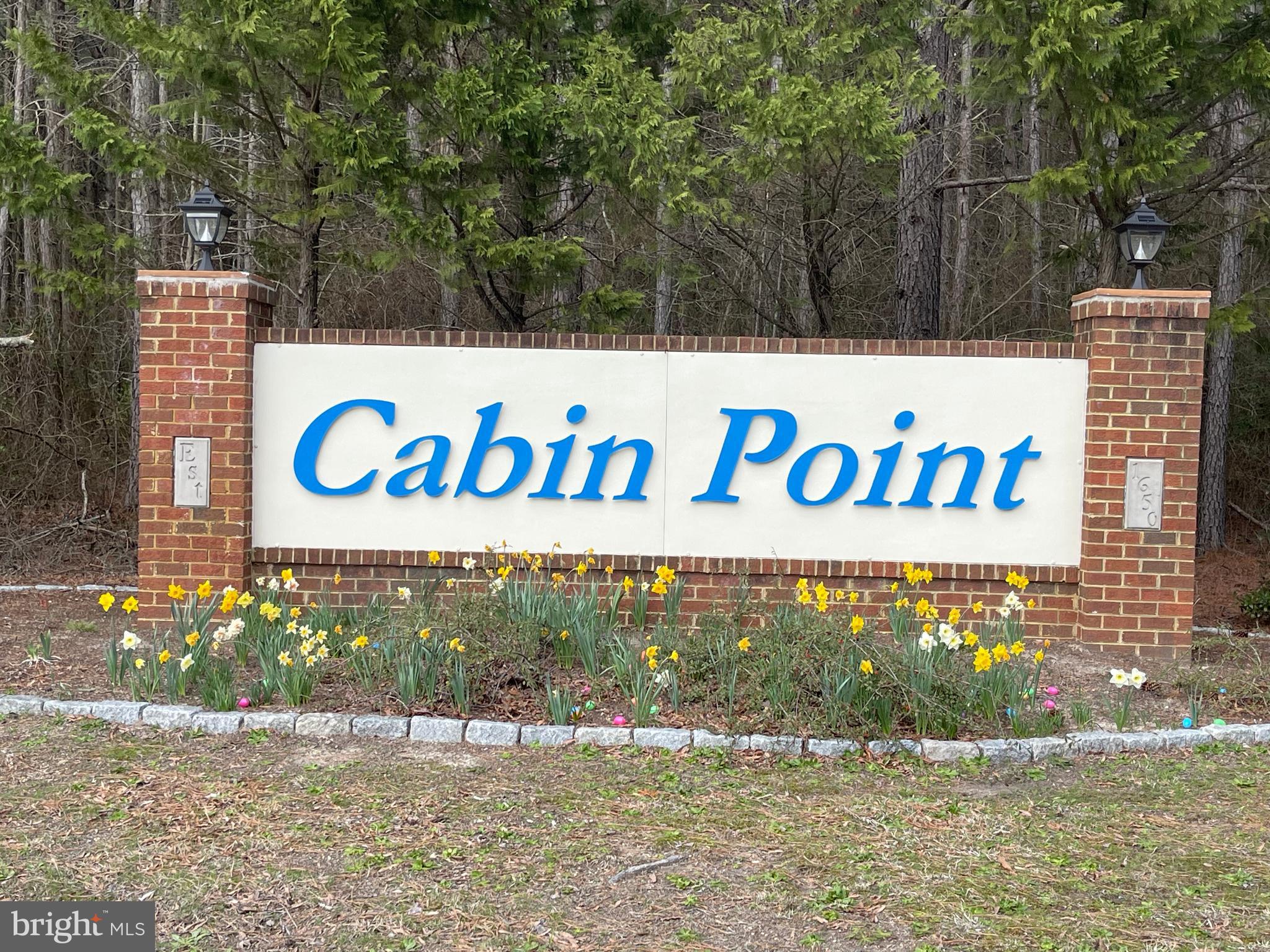 CABIN POINT / GLEBE HARBOR - Residential