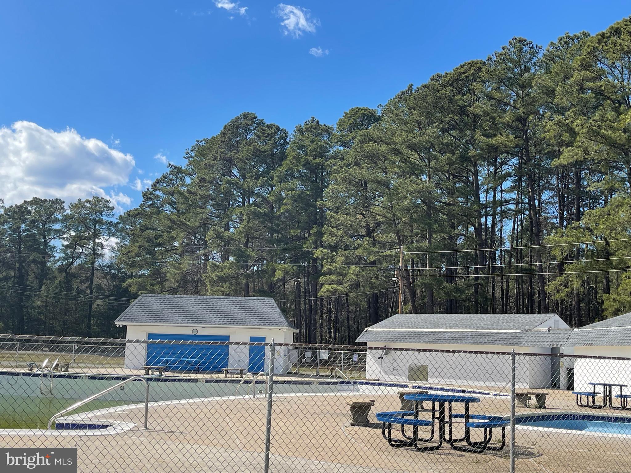 CABIN POINT / GLEBE HARBOR - Residential