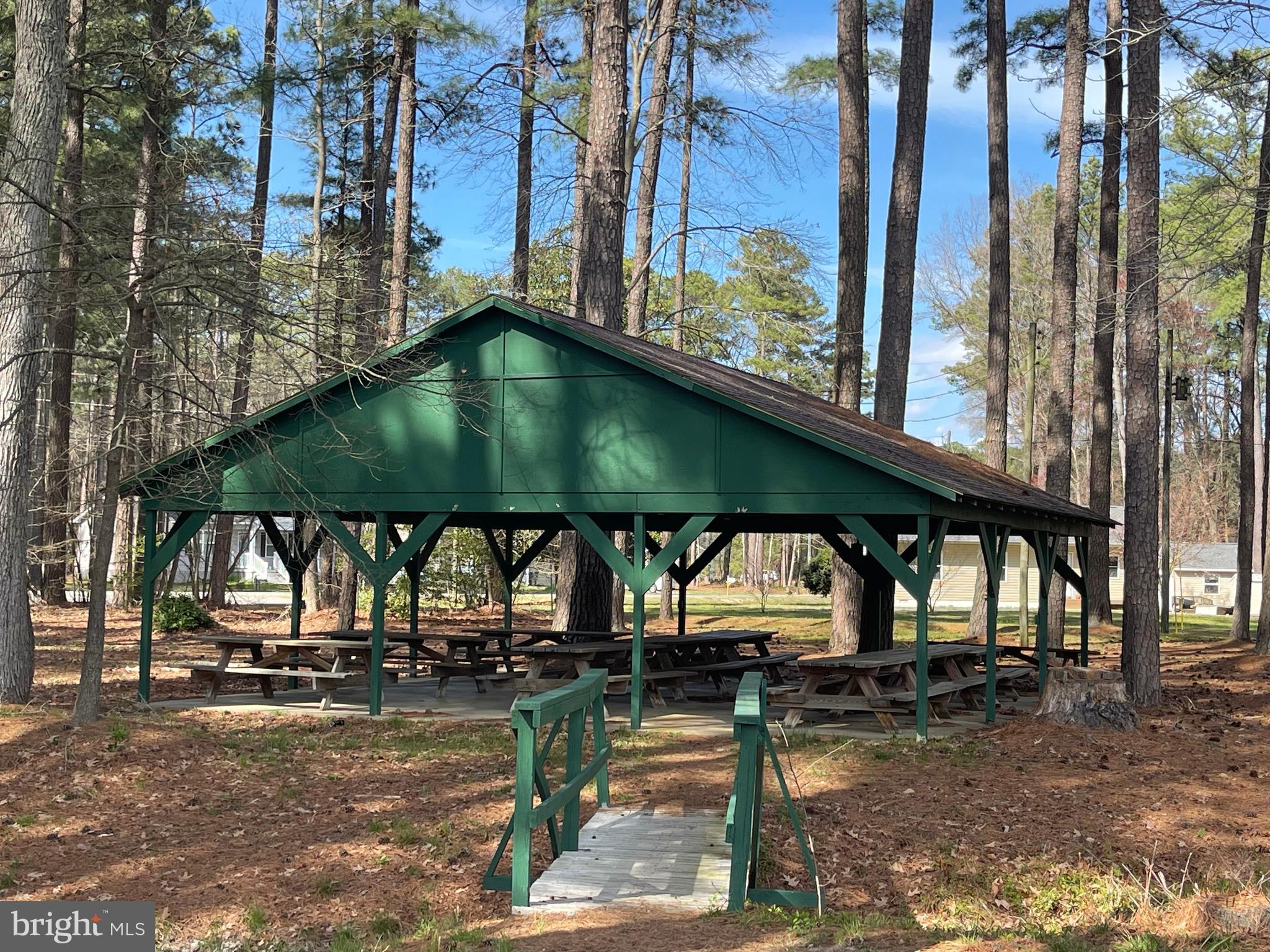 CABIN POINT / GLEBE HARBOR - Residential
