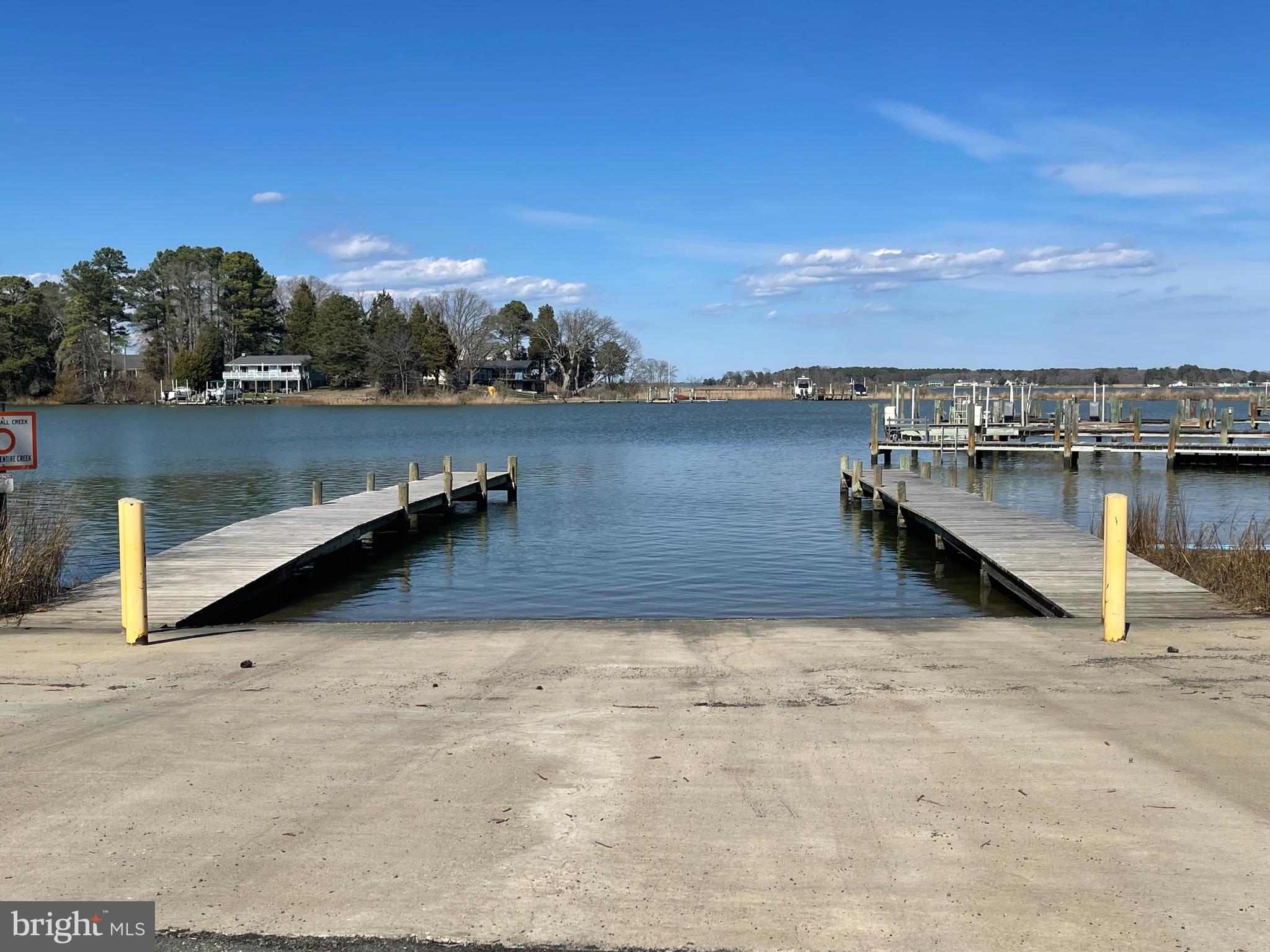 CABIN POINT / GLEBE HARBOR - Residential