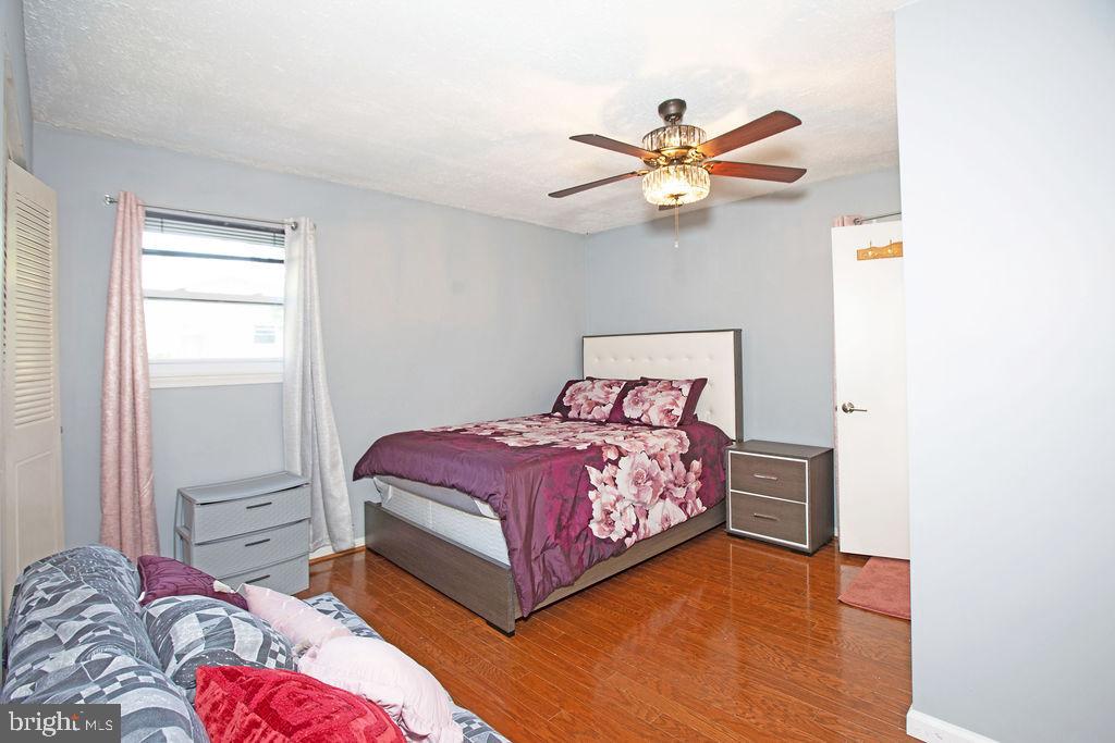 LAKE RIDGE - Residential Lease