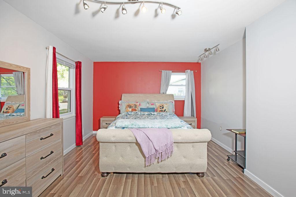 LAKE RIDGE - Residential Lease