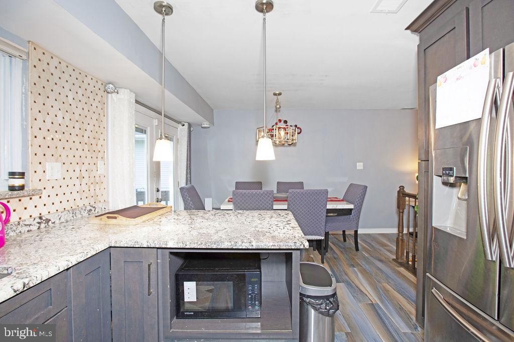 LAKE RIDGE - Residential Lease