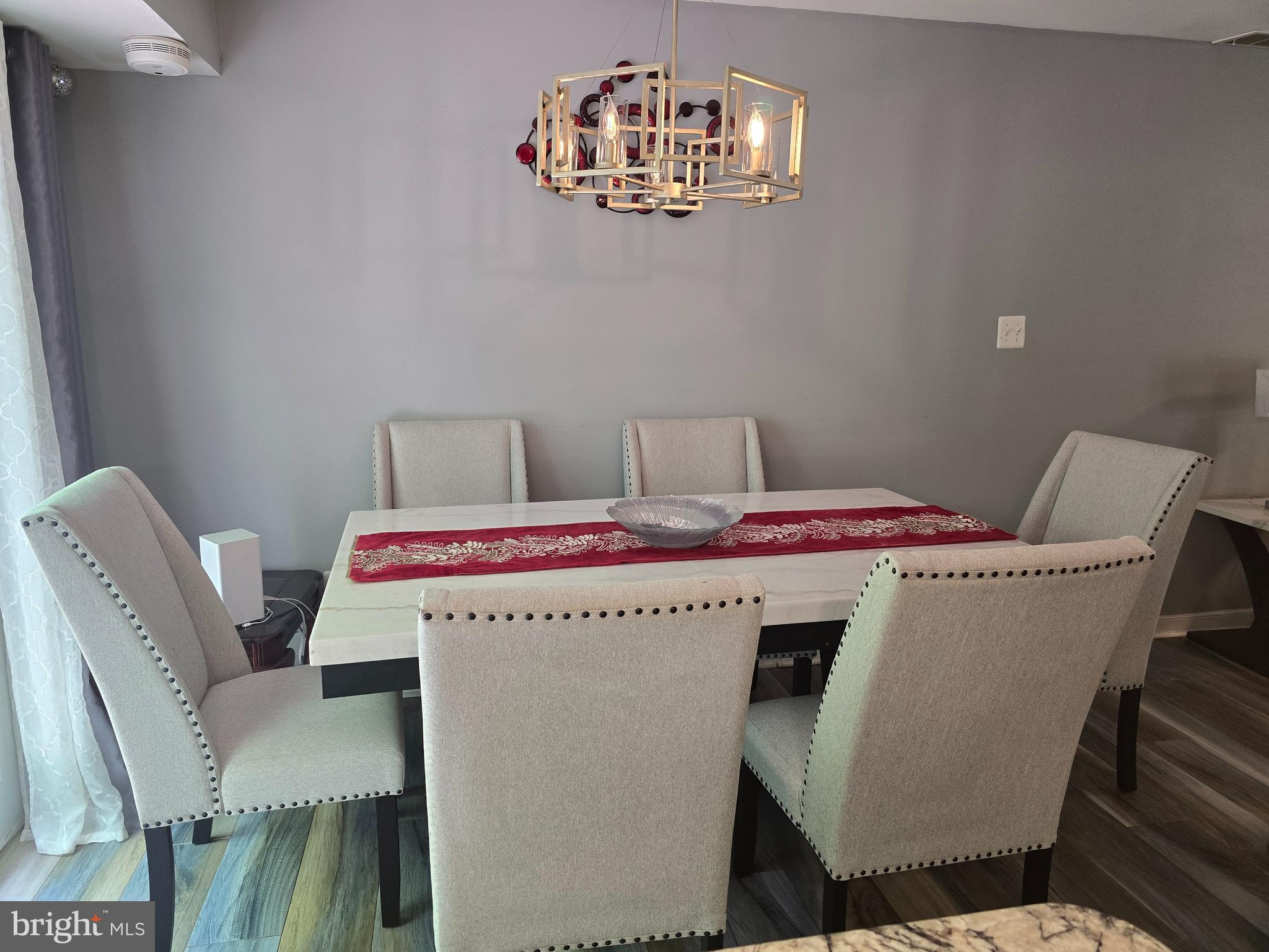 LAKE RIDGE - Residential Lease