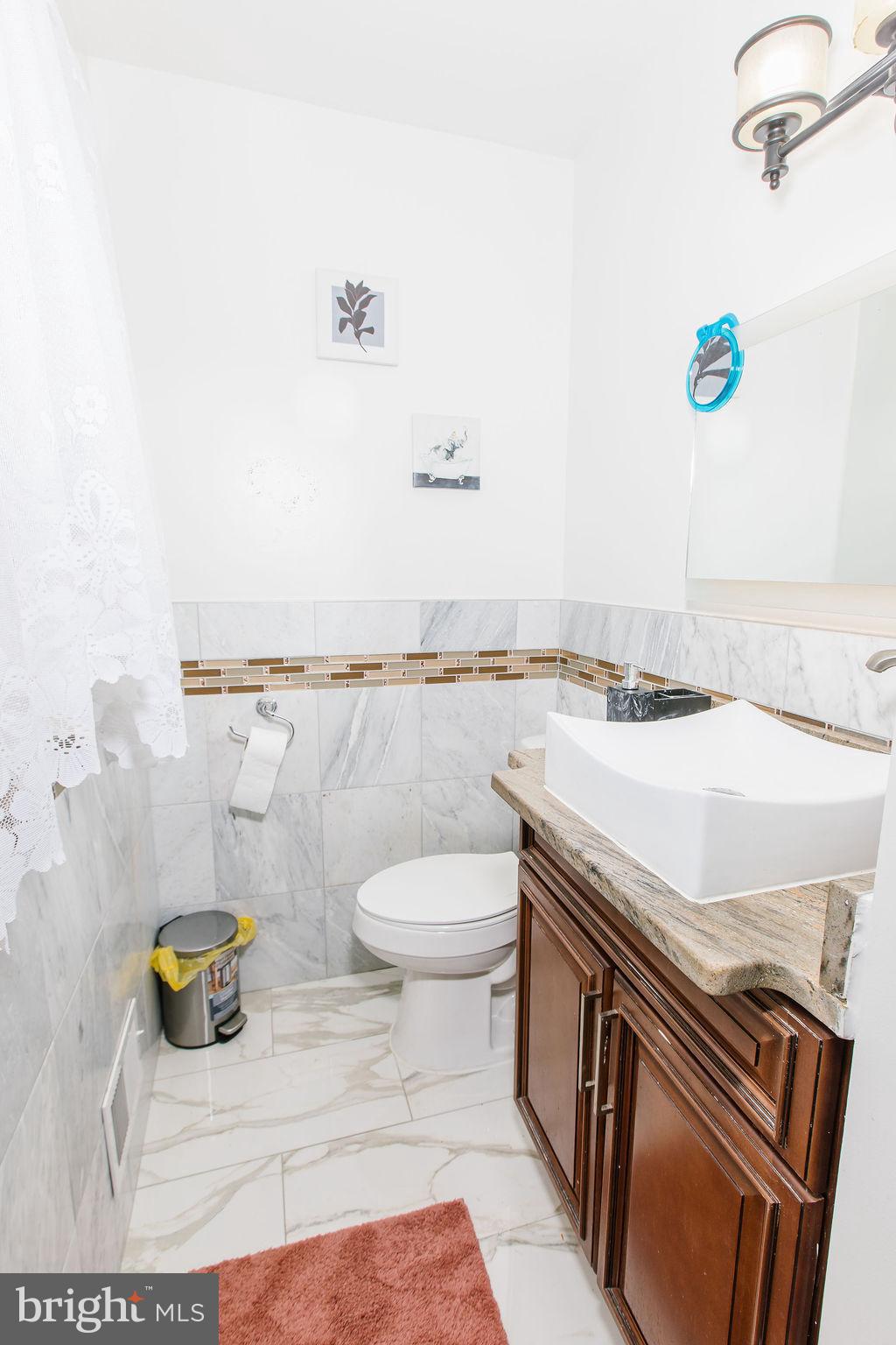 LAKE RIDGE - Residential Lease