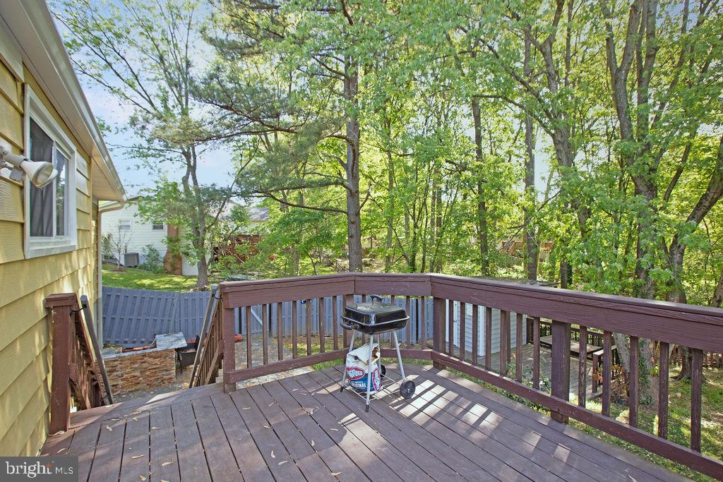 LAKE RIDGE - Residential Lease