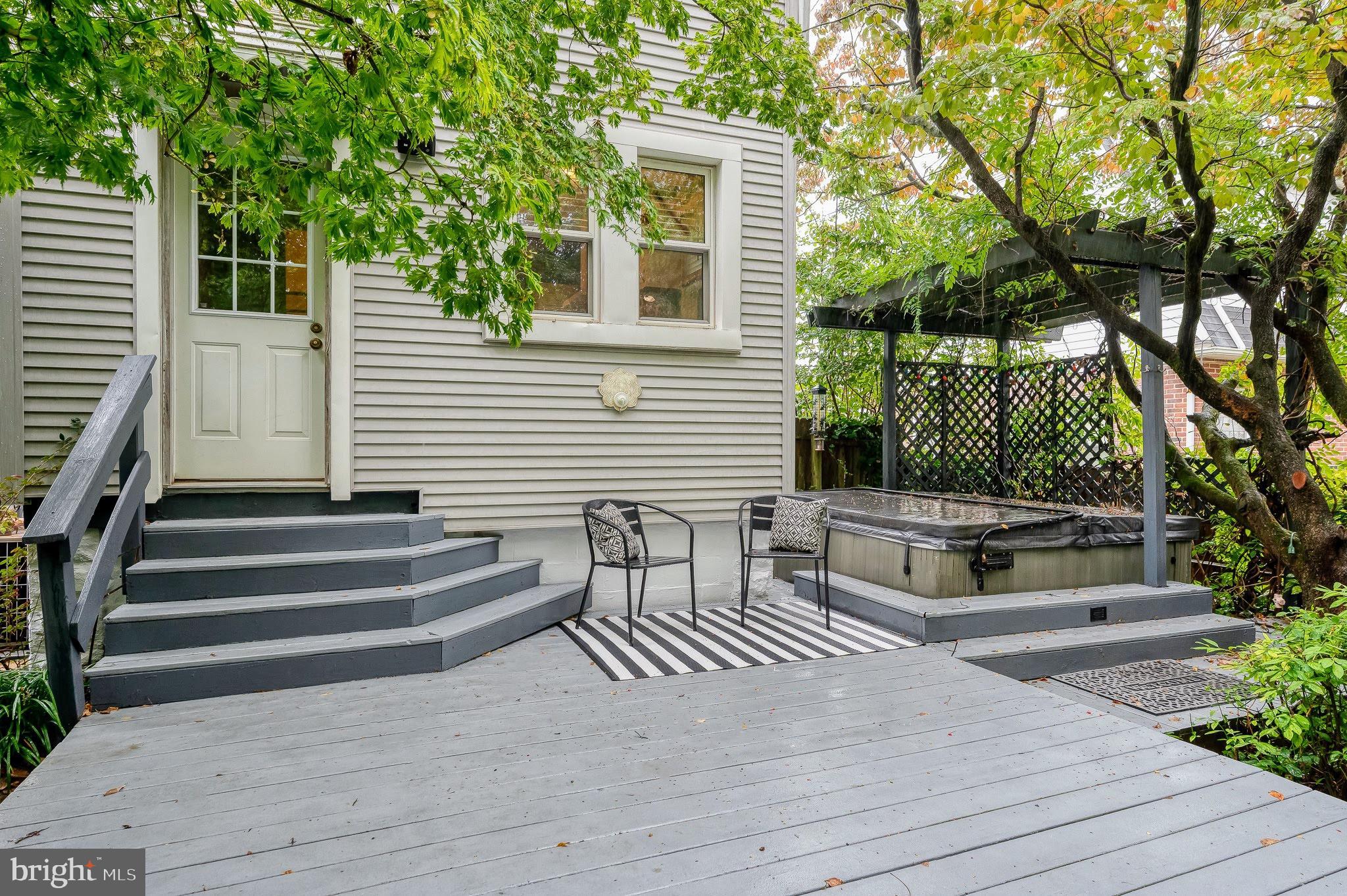 MERRIDALE LITTLE FARMS - Residential