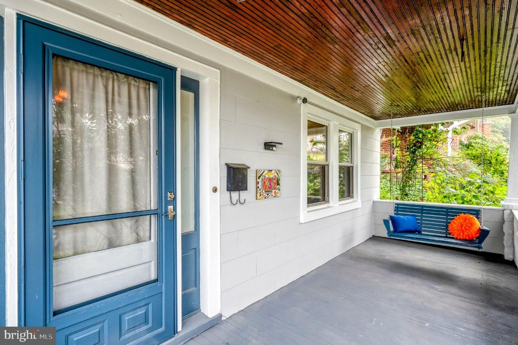 Photo of 632 Plymouth Road, BALTIMORE, MD 21229 (MLS # MDBC2143004)