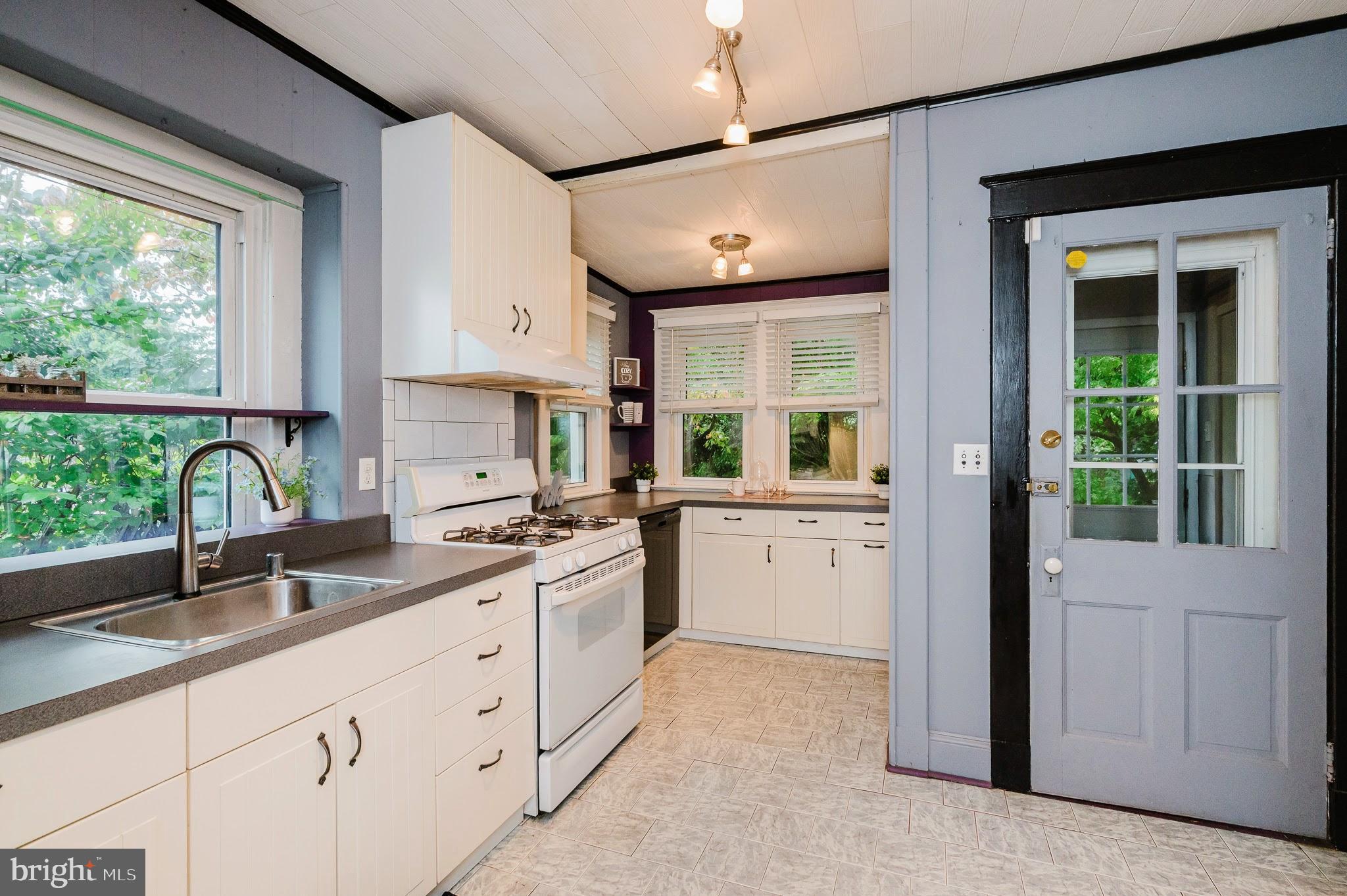 MERRIDALE LITTLE FARMS - Residential