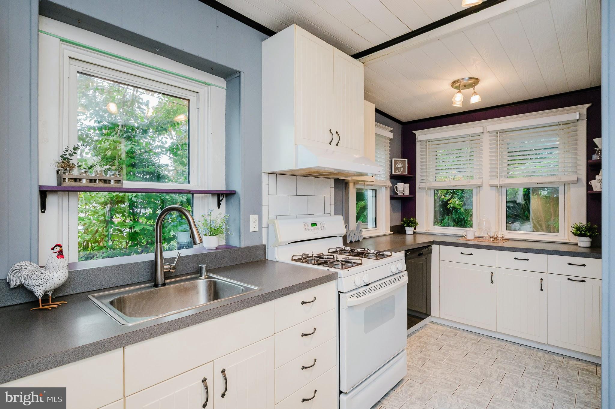 MERRIDALE LITTLE FARMS - Residential