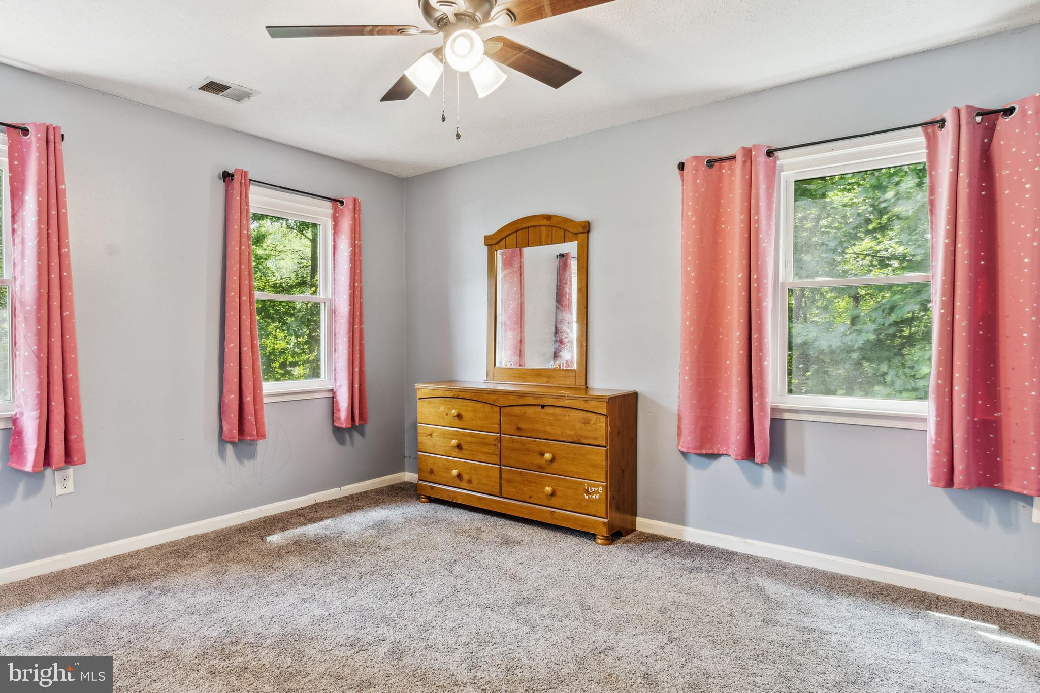 AVON CREST - Residential