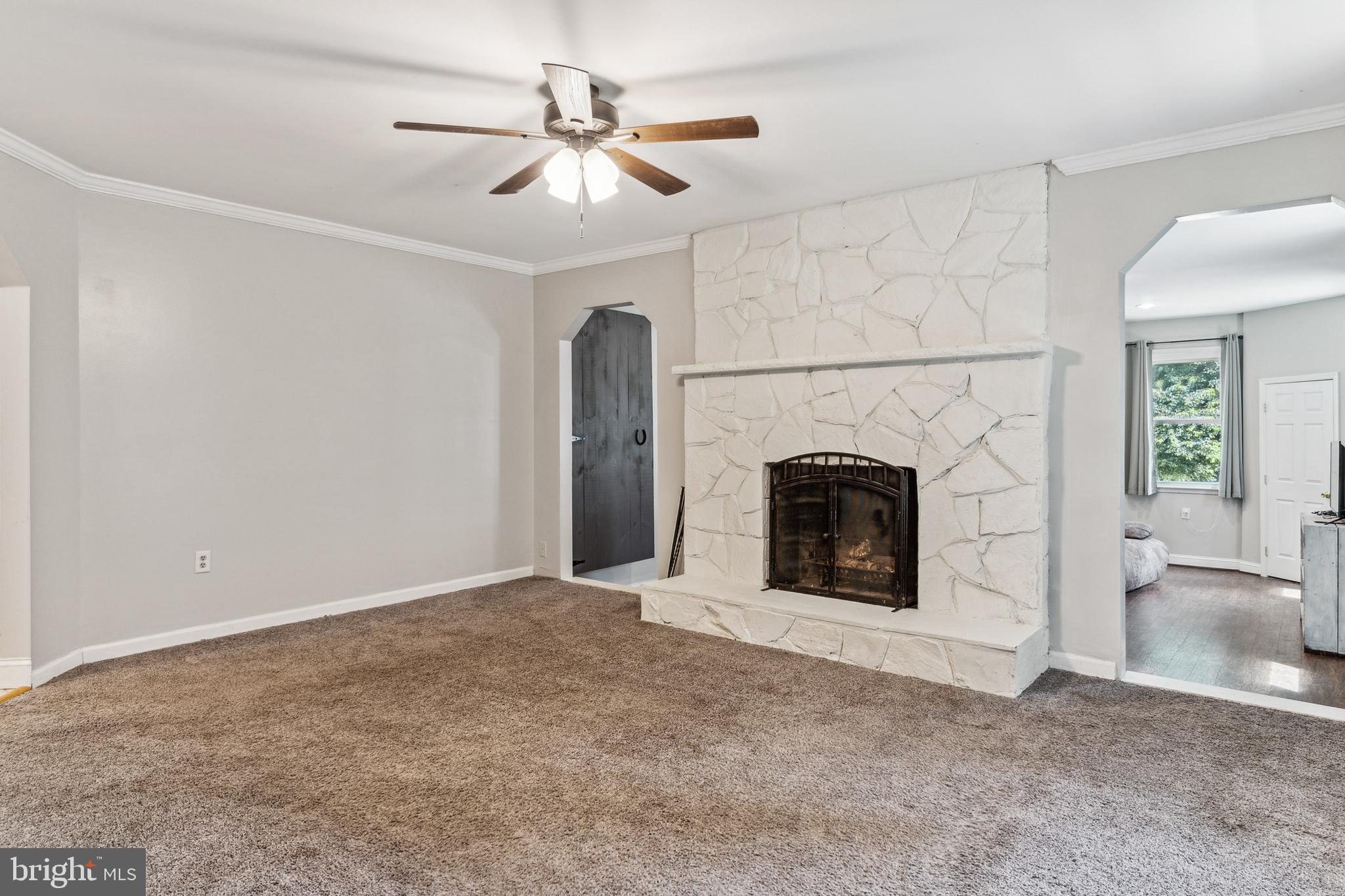 AVON CREST - Residential