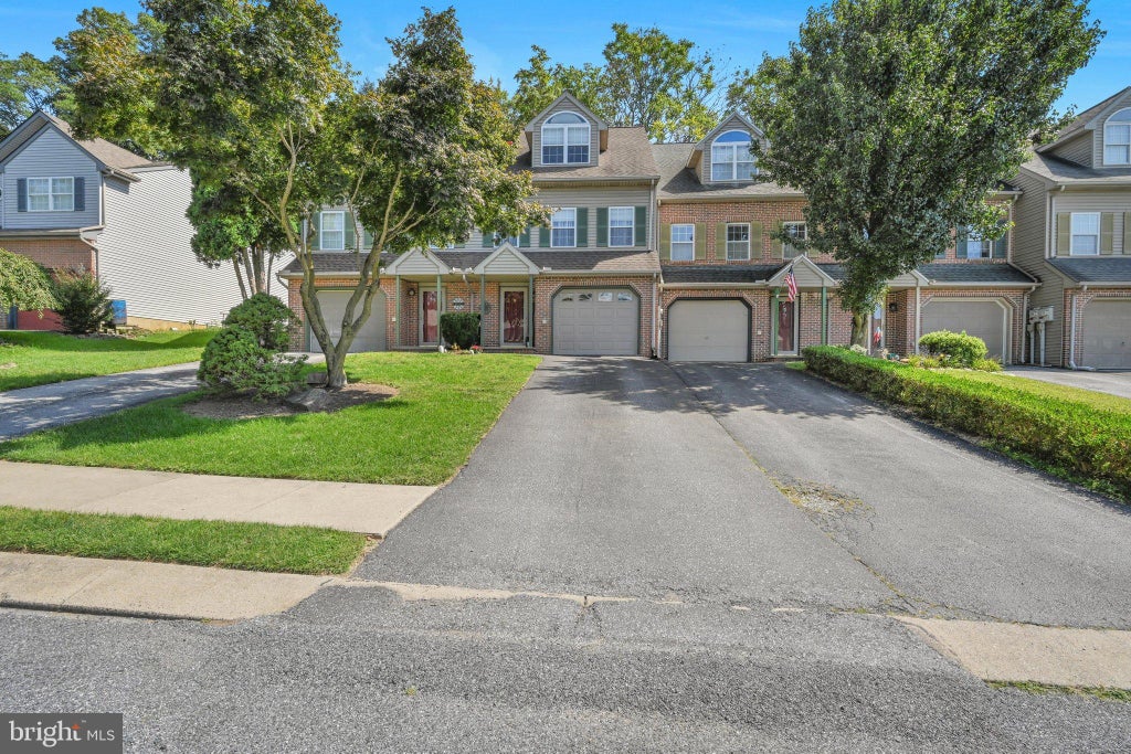 Photo of 73 Ironstone Dr, ELIZABETHTOWN, PA 17022 (MLS # PALA2095024)