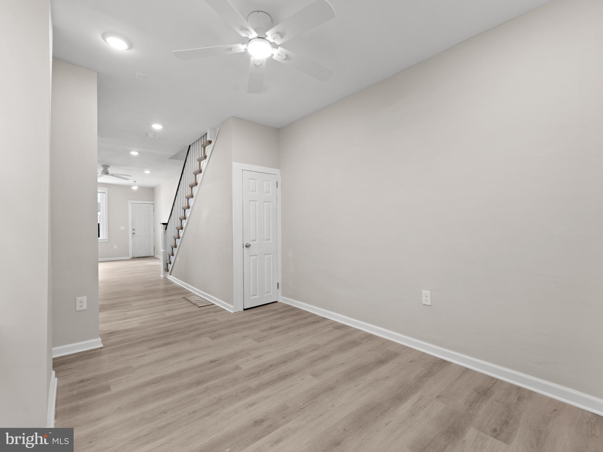 KENSINGTON - Residential