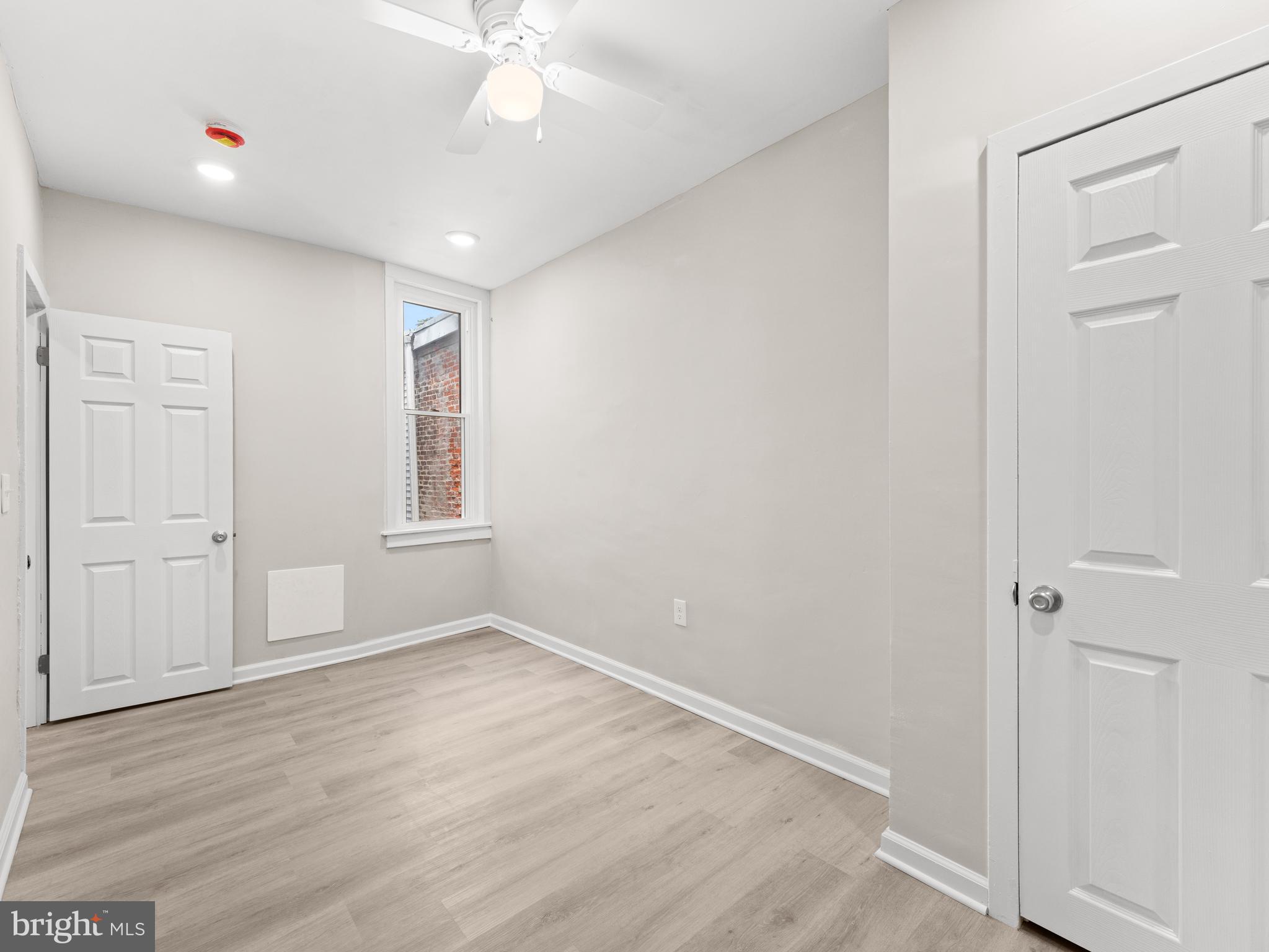 KENSINGTON - Residential