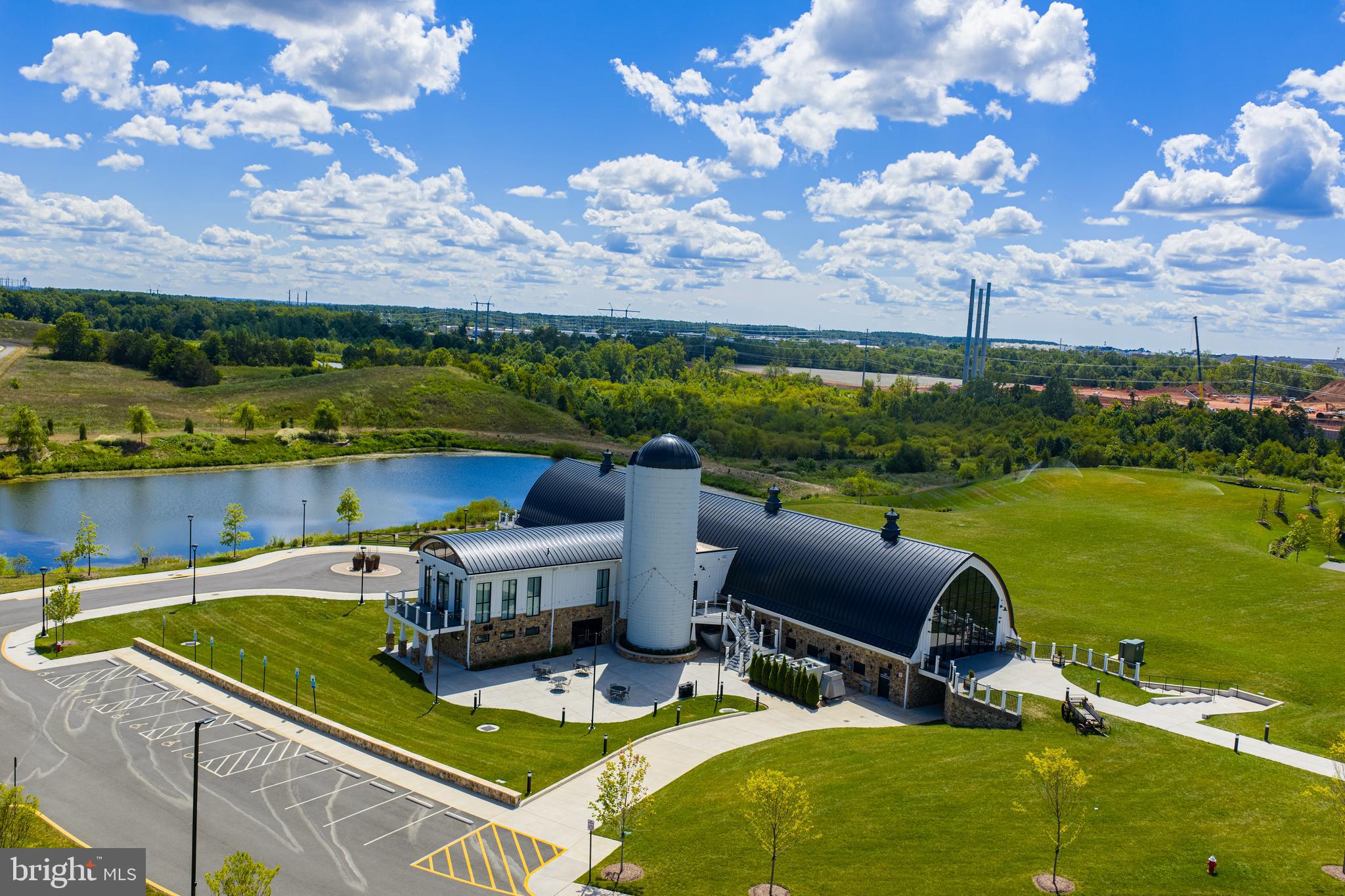 LOUDOUN VALLEY ESTATES 2 - Residential