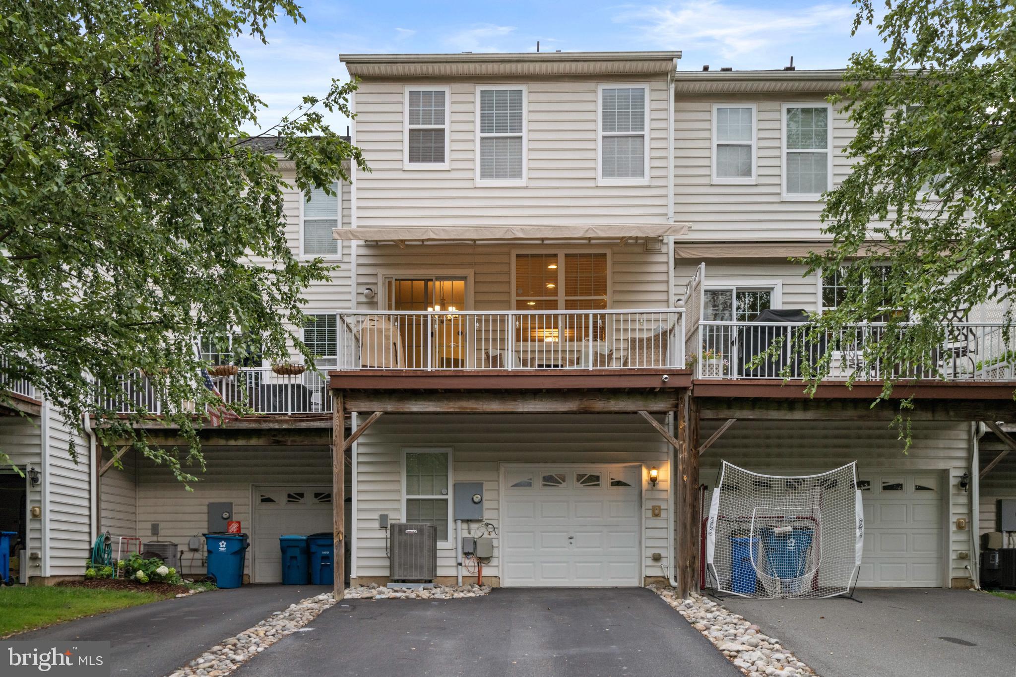 LOUDOUN VALLEY ESTATES 2 - Residential