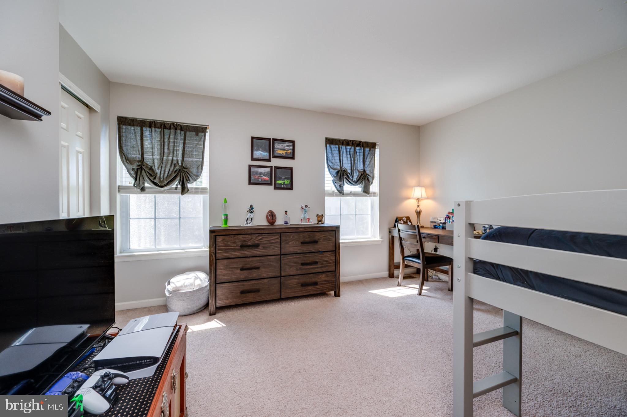 FAIRVIEW PARK II - Residential