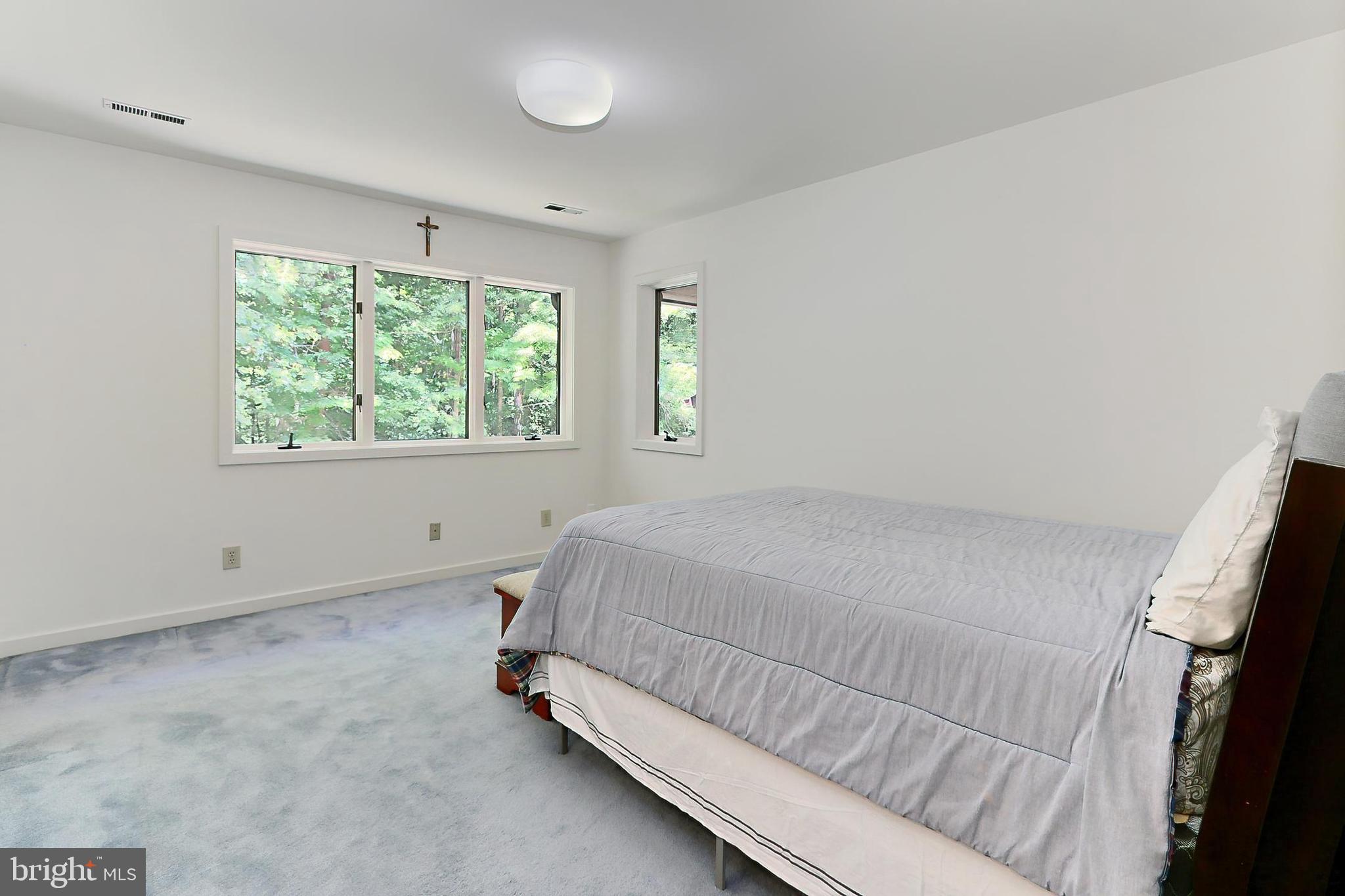 CLIFTON NORTH - Residential