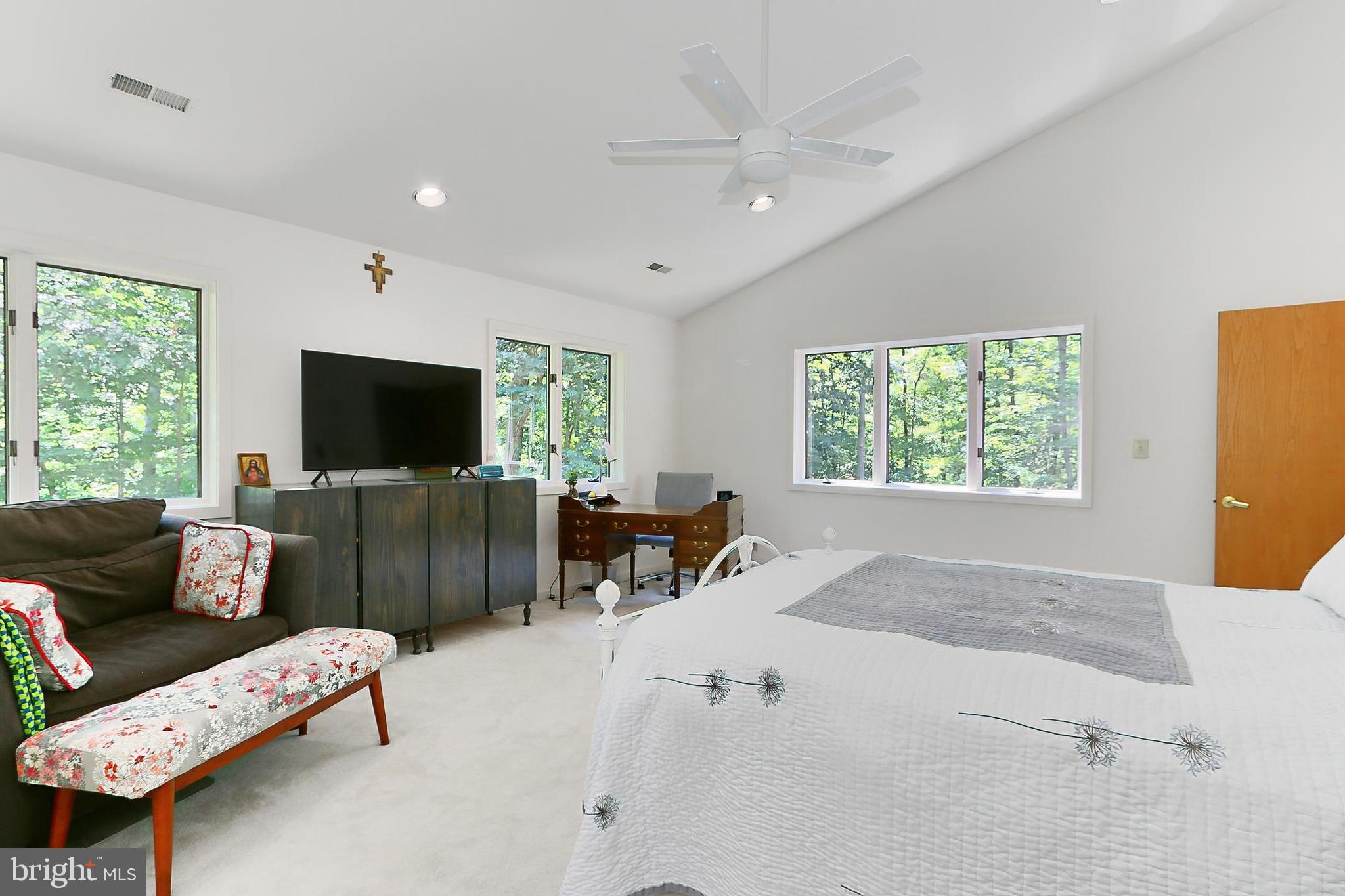 CLIFTON NORTH - Residential