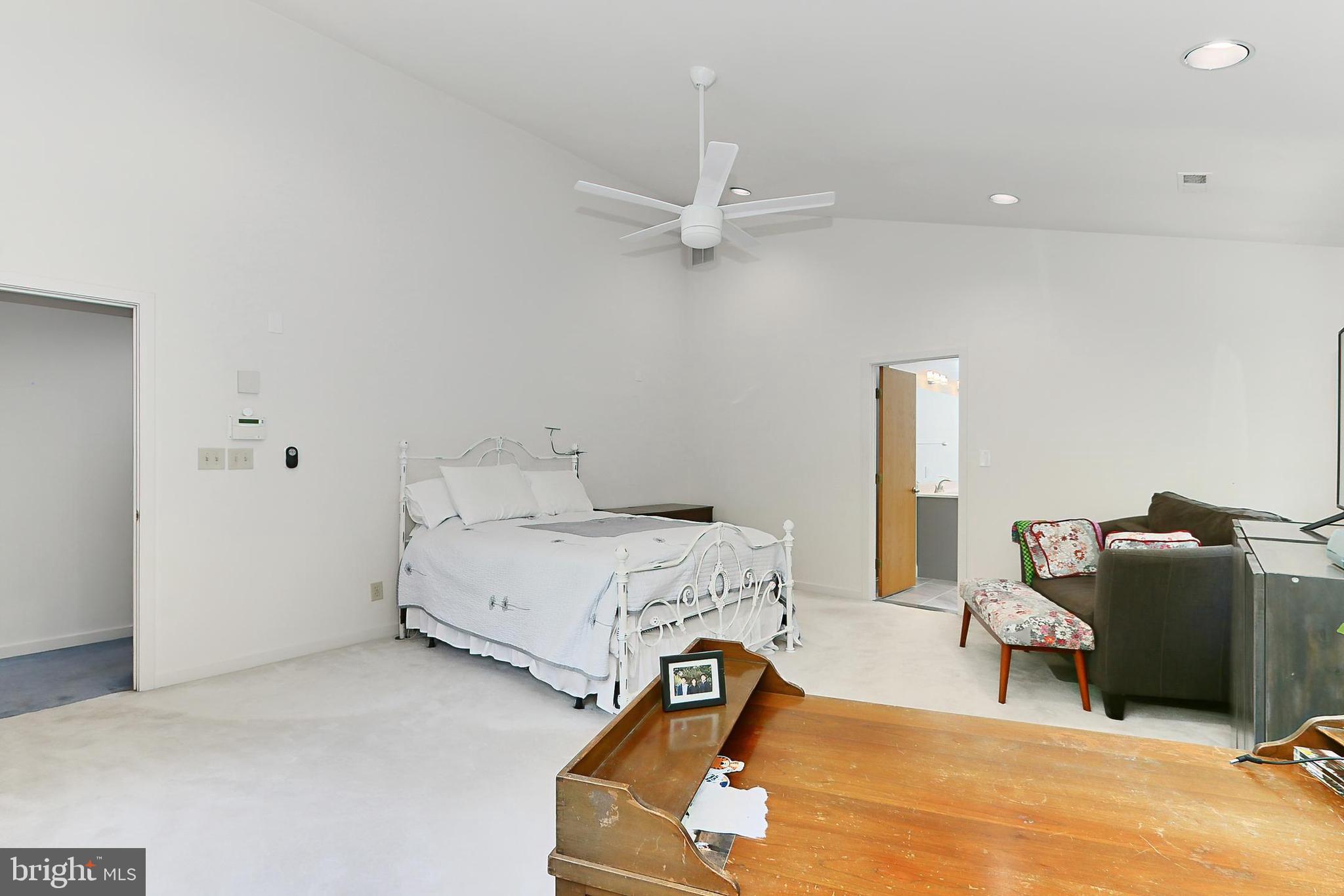 CLIFTON NORTH - Residential