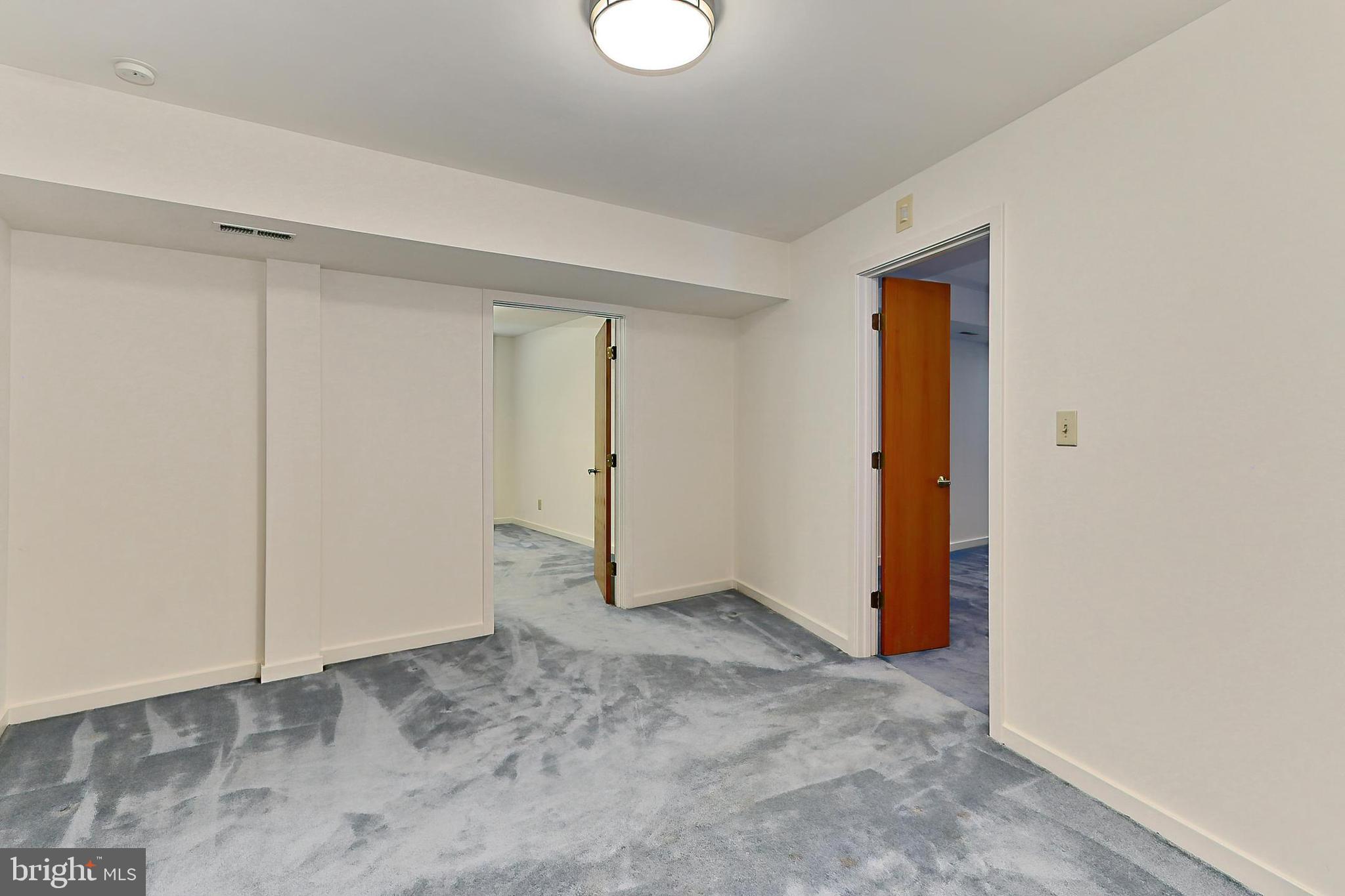 CLIFTON NORTH - Residential