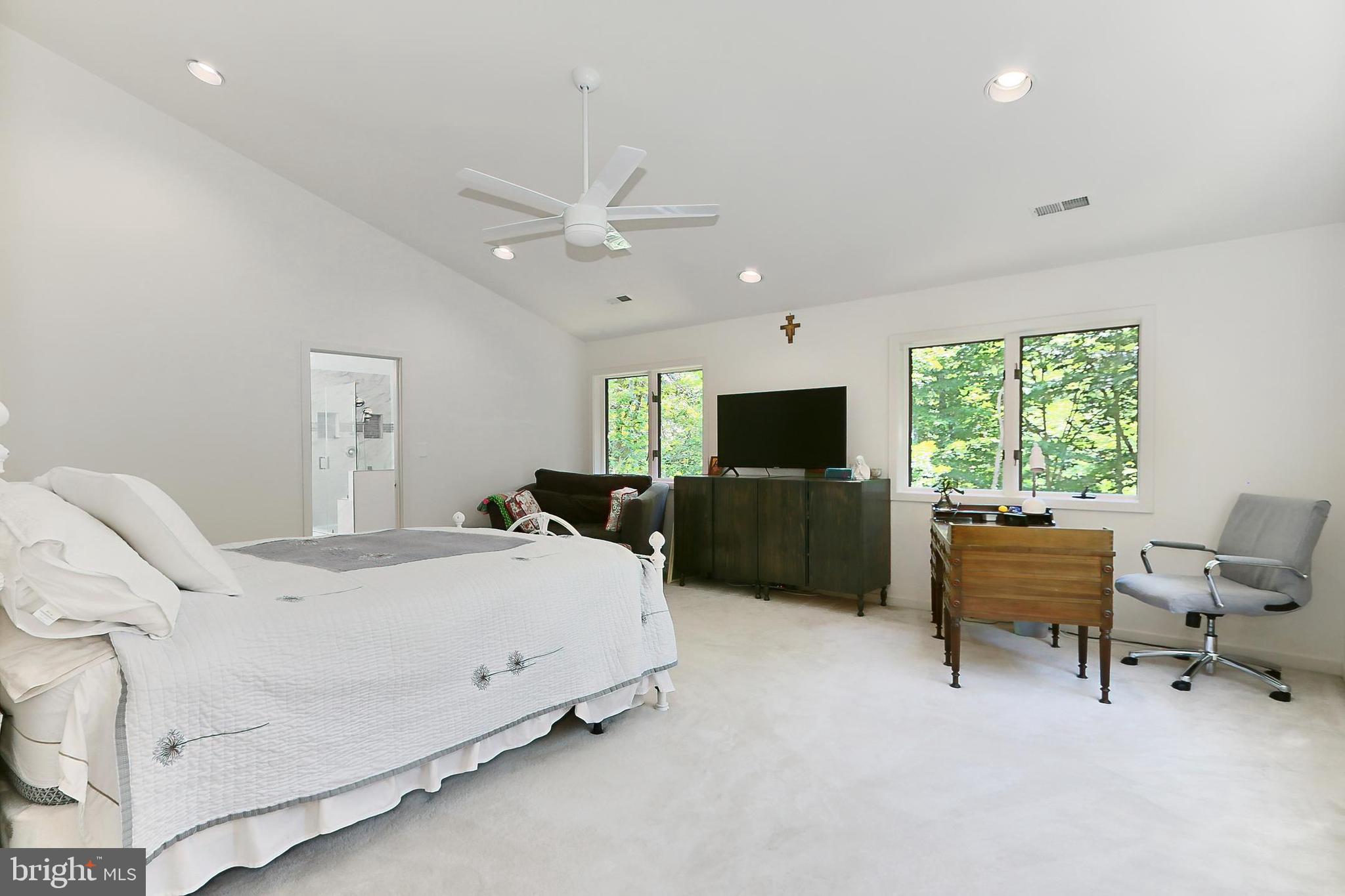 CLIFTON NORTH - Residential