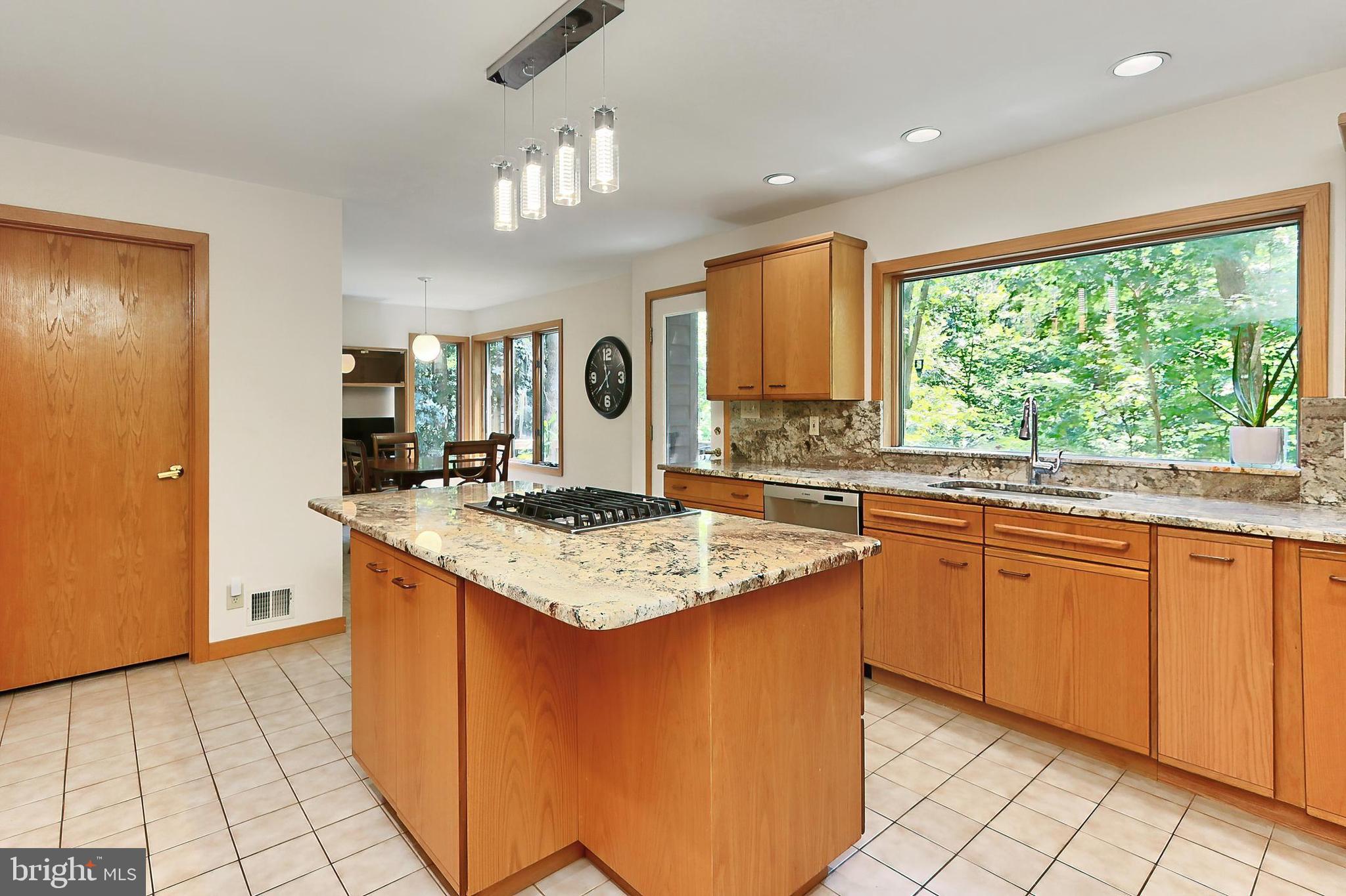 CLIFTON NORTH - Residential