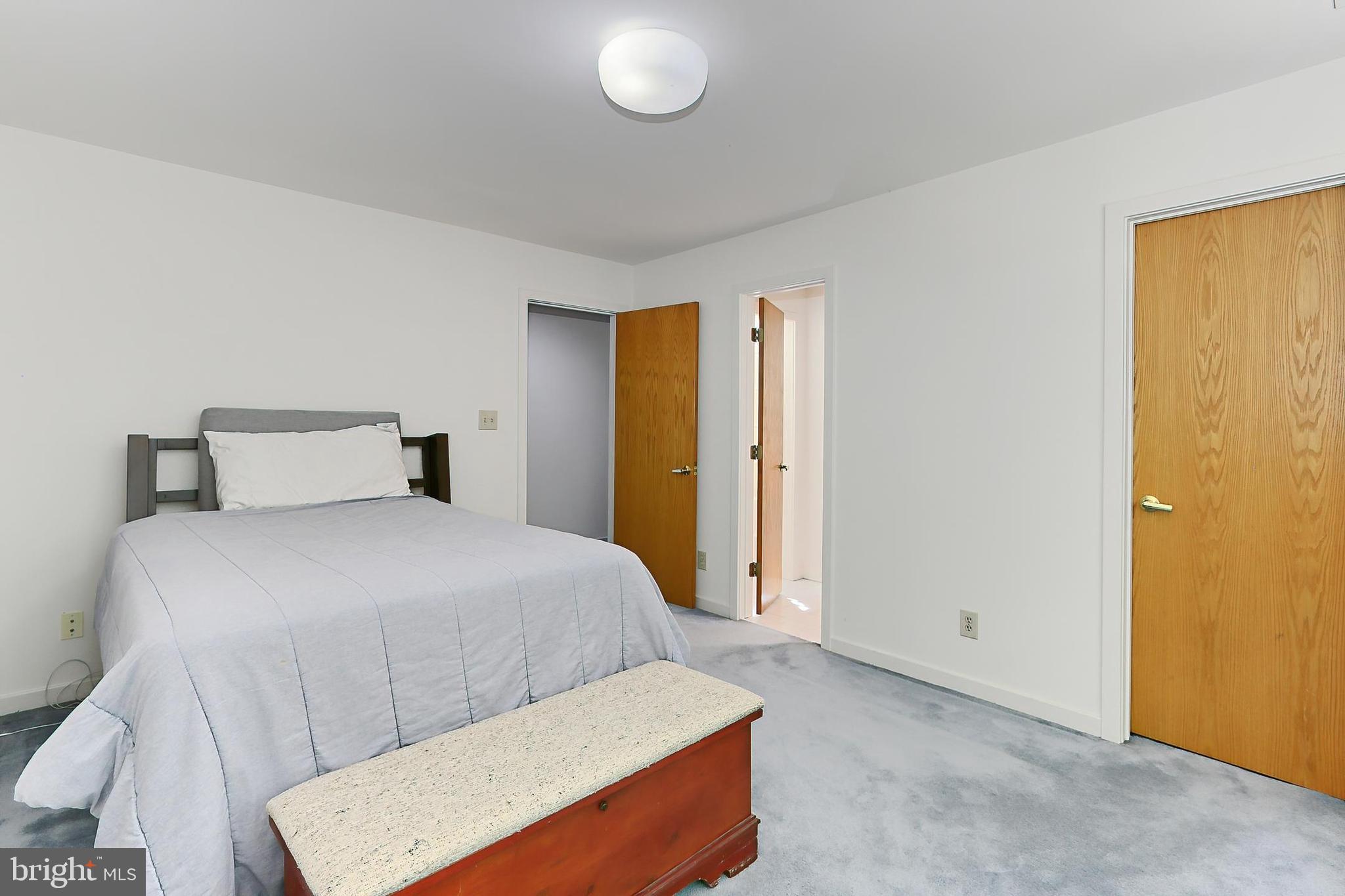 CLIFTON NORTH - Residential